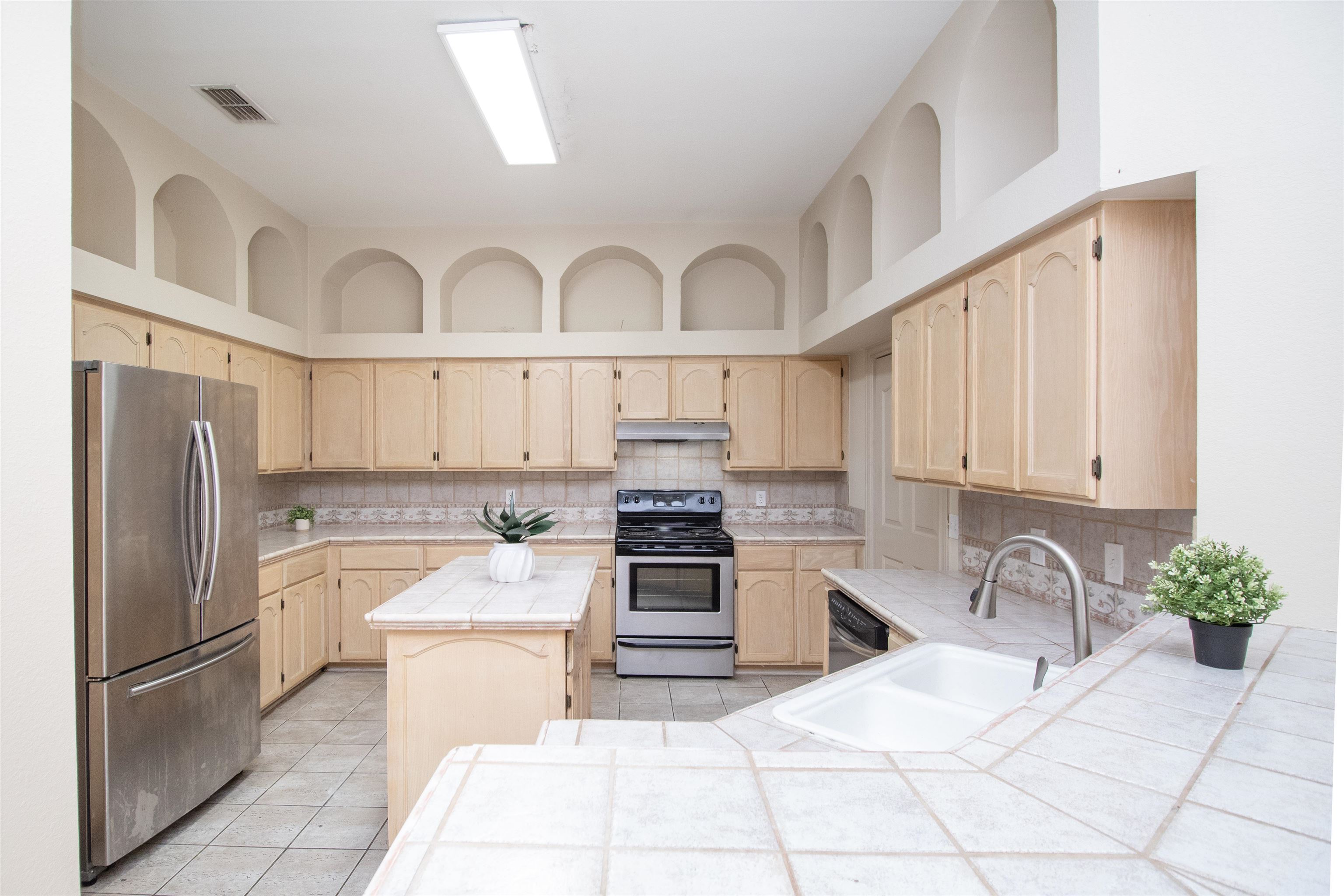 3003 Edgefield Ct