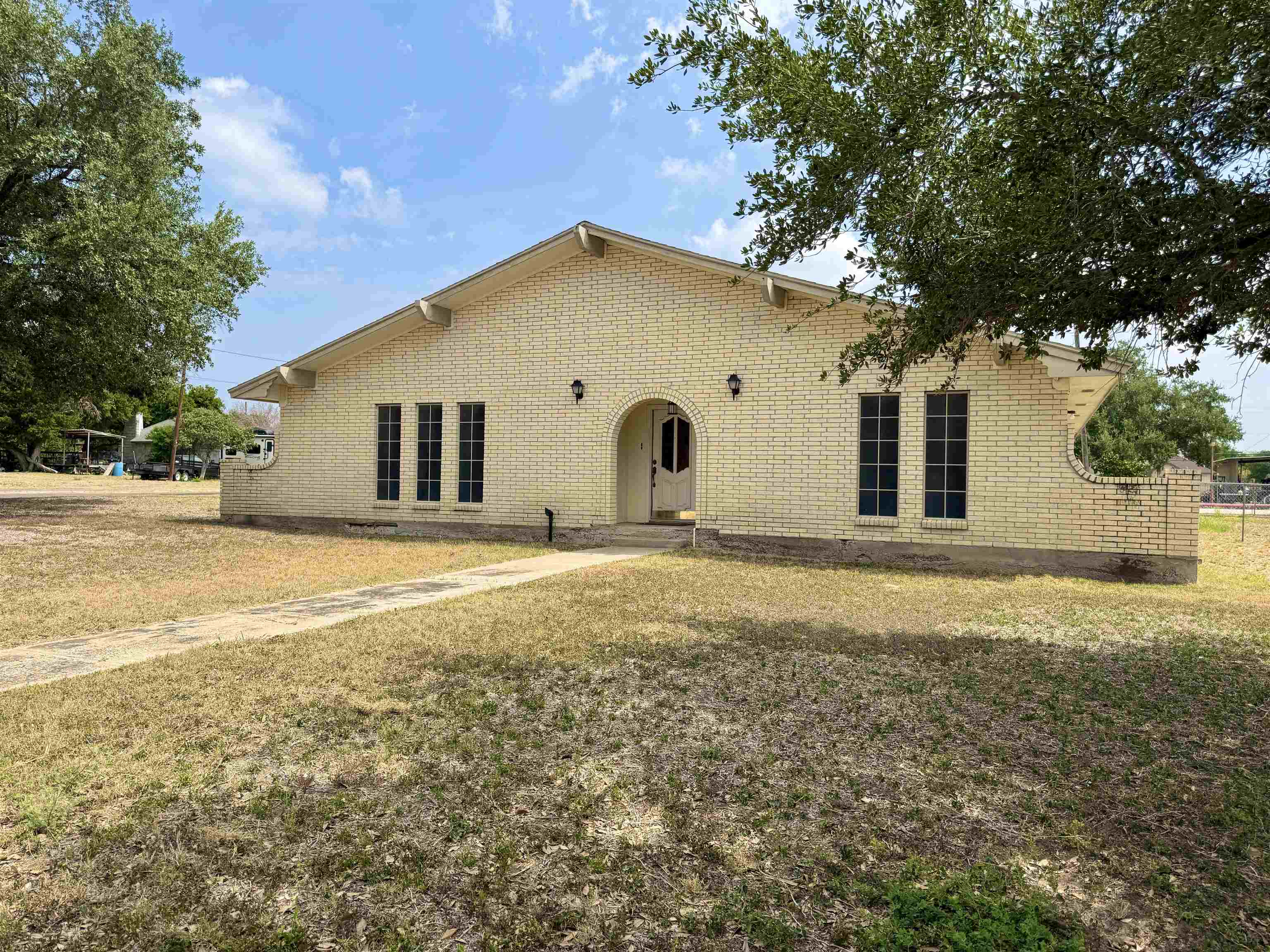 1410 Alamo St
