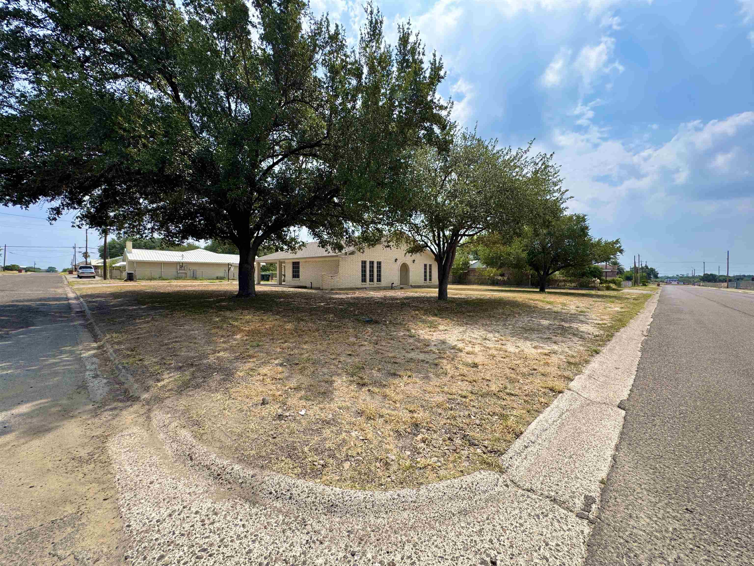 1410 Alamo St