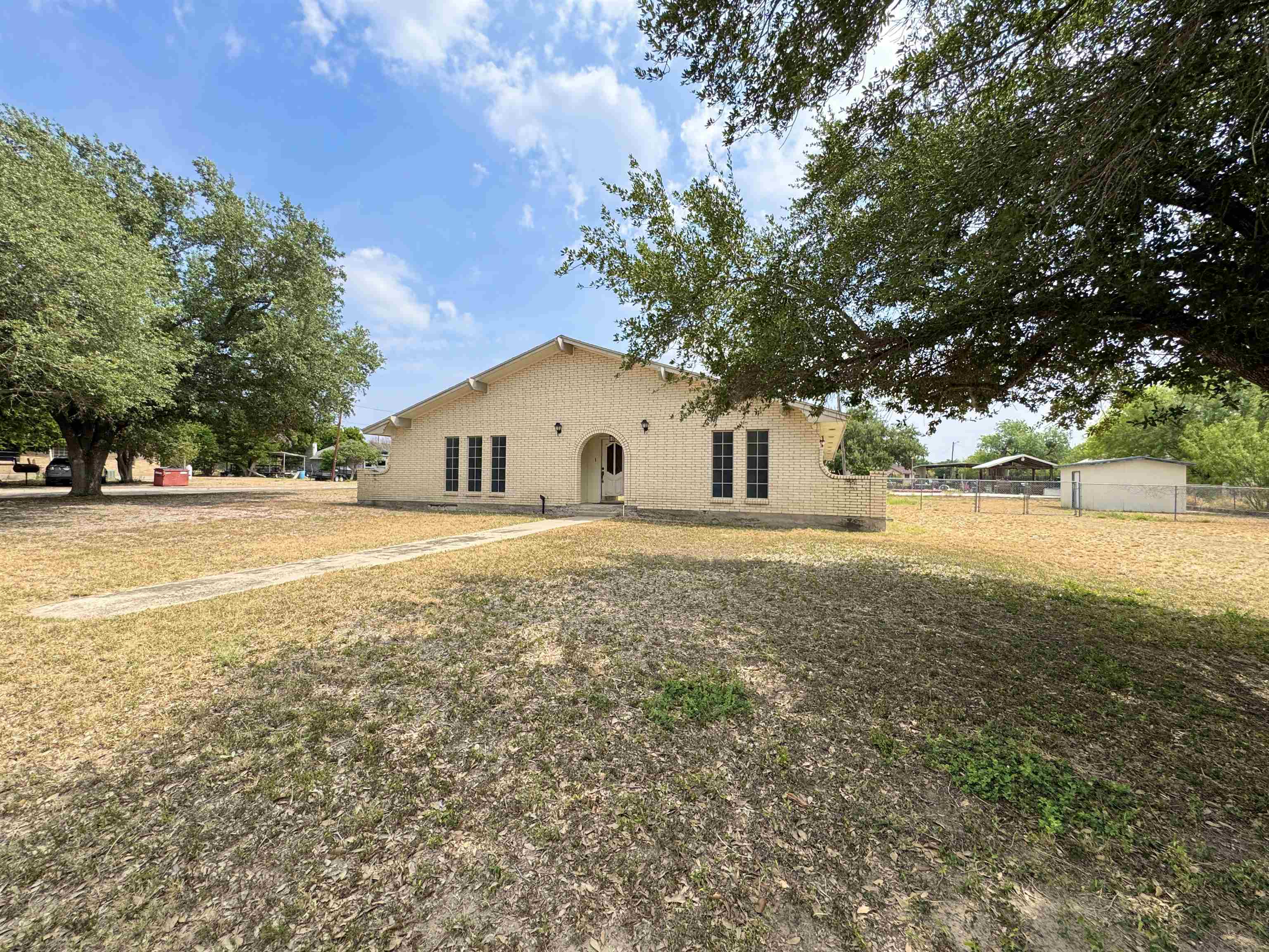 1410 Alamo St