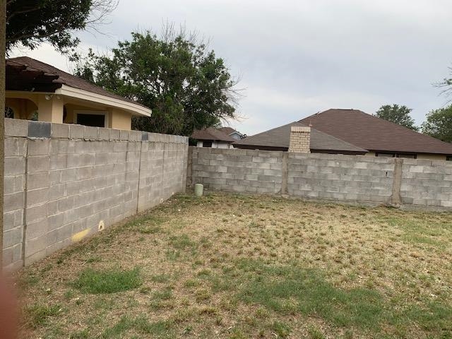 704 Lapis Ln