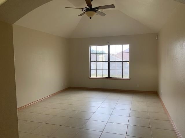 704 Lapis Ln