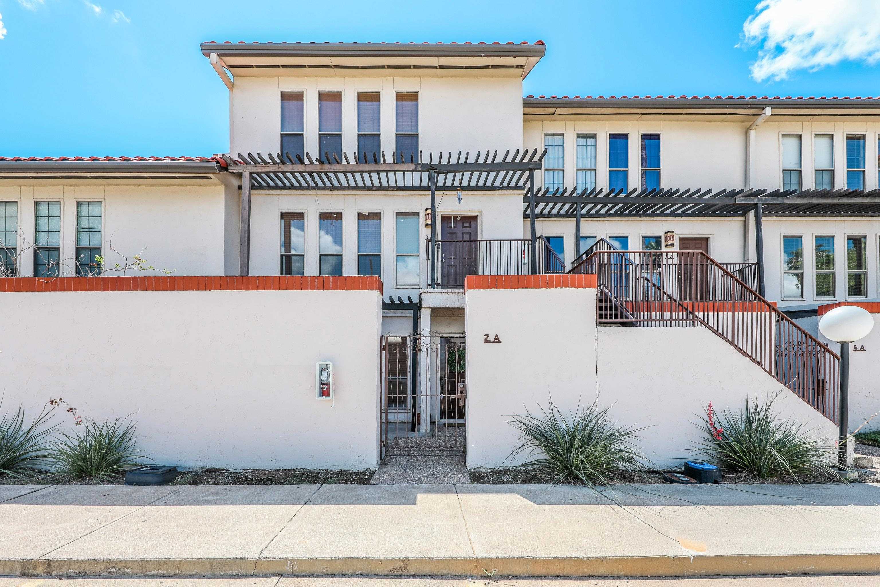 101 W Del Mar Blvd Unit: 2A