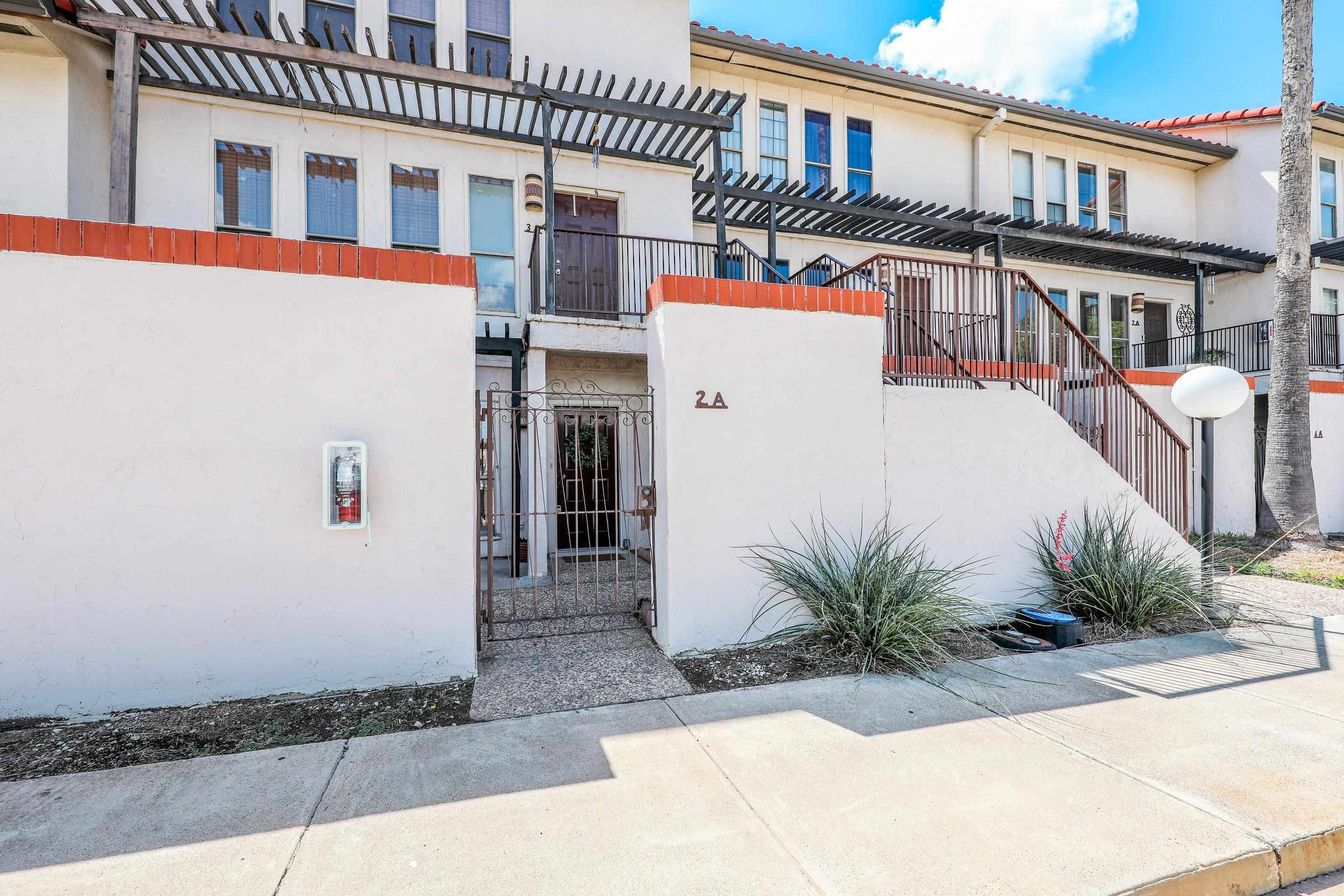 101 W Del Mar Blvd Unit: 2A