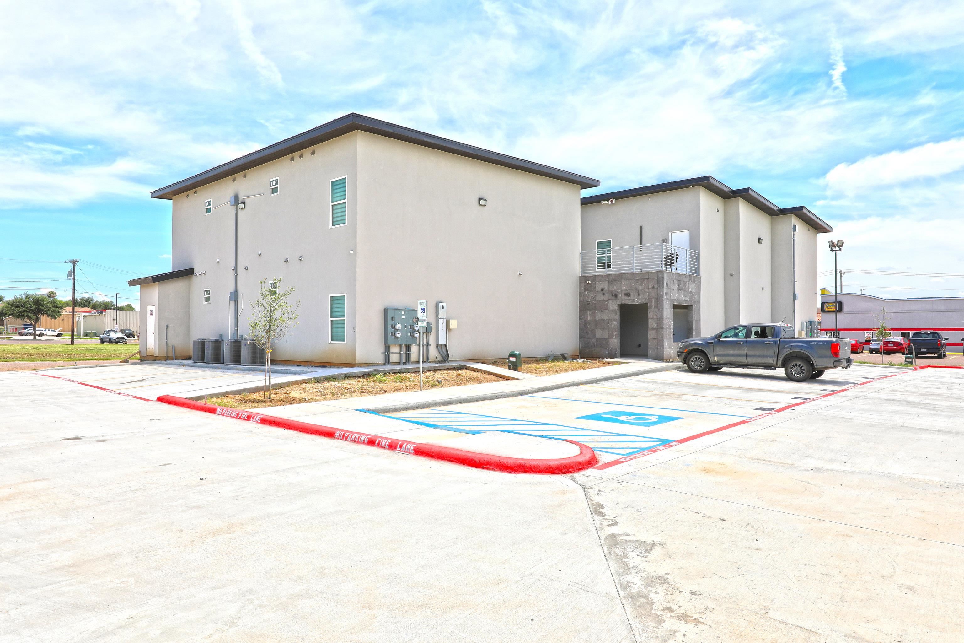 9109 McPherson Rd Unit: 5