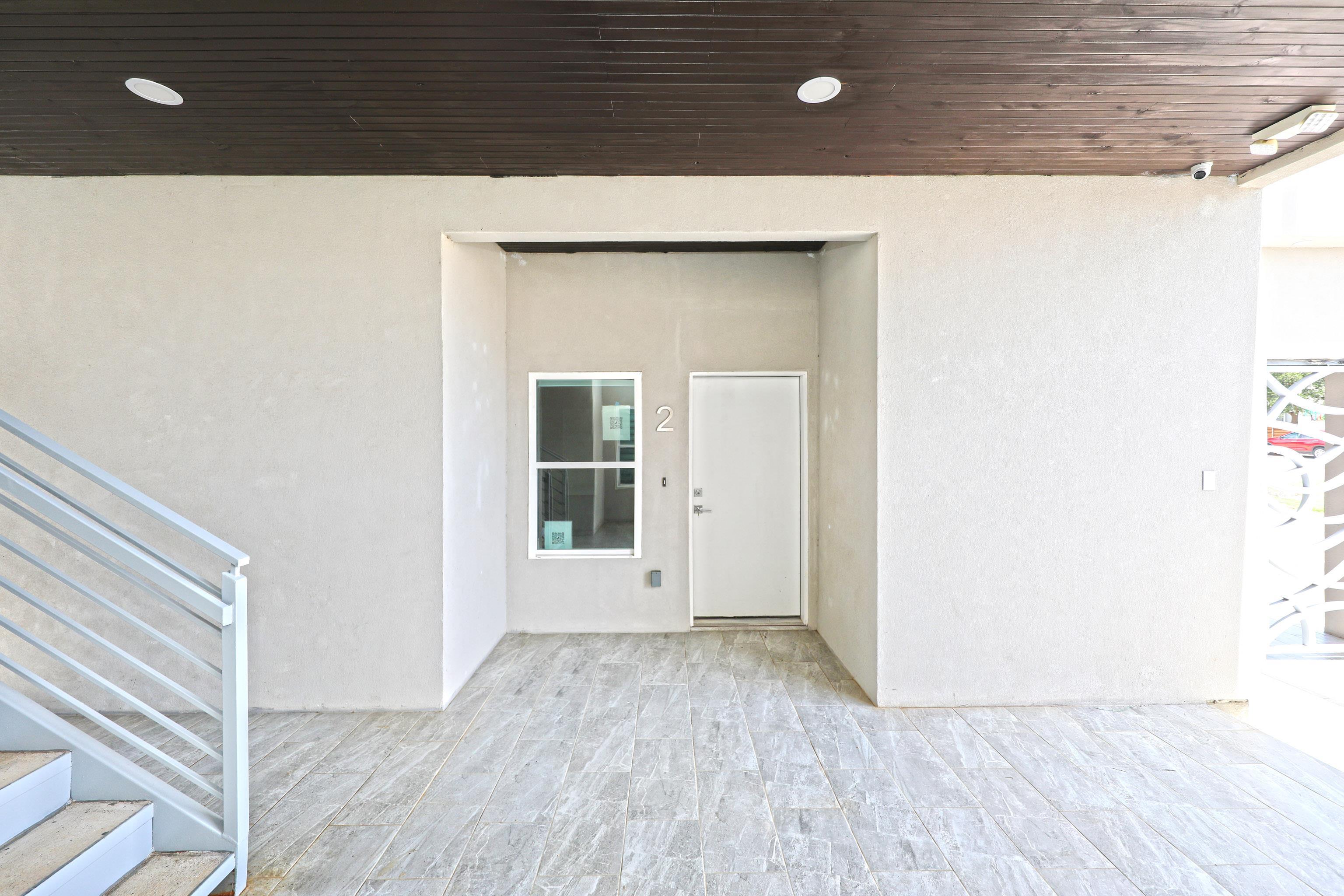 9109 McPherson Rd Unit: 5