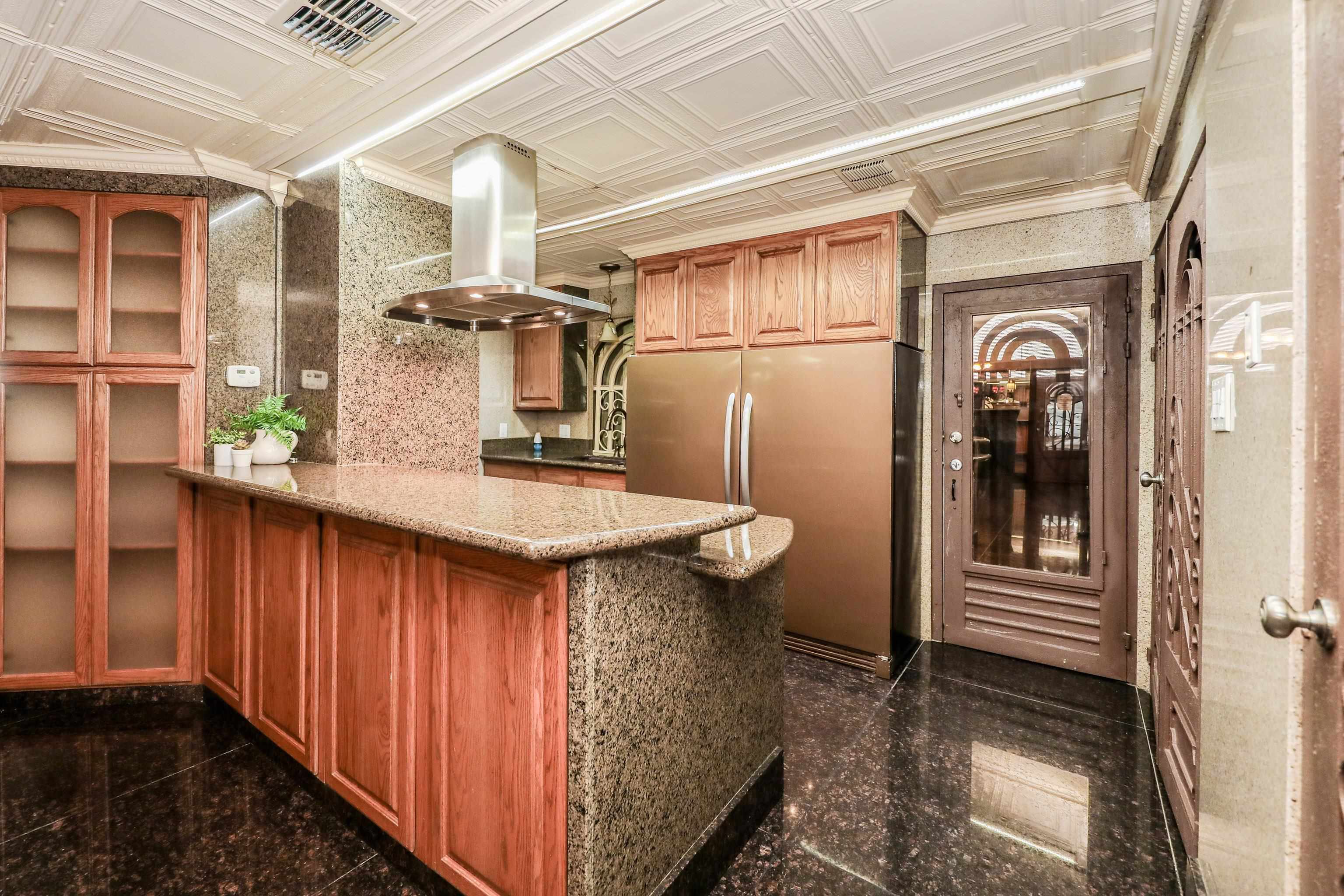 5500 McPherson Rd Unit: 29