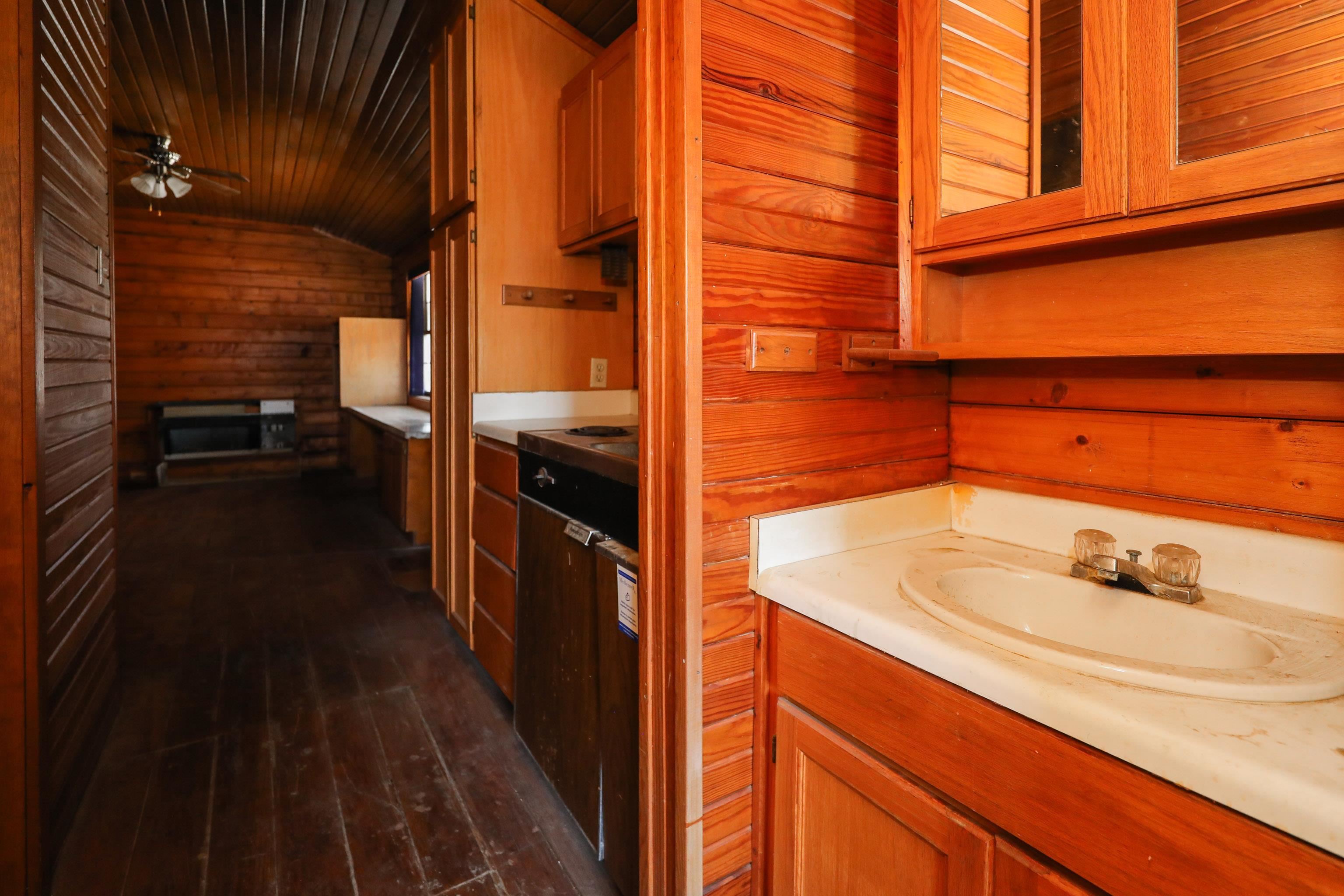 8502 San Lorenzo Dr Unit: LOTS 20 & 21.