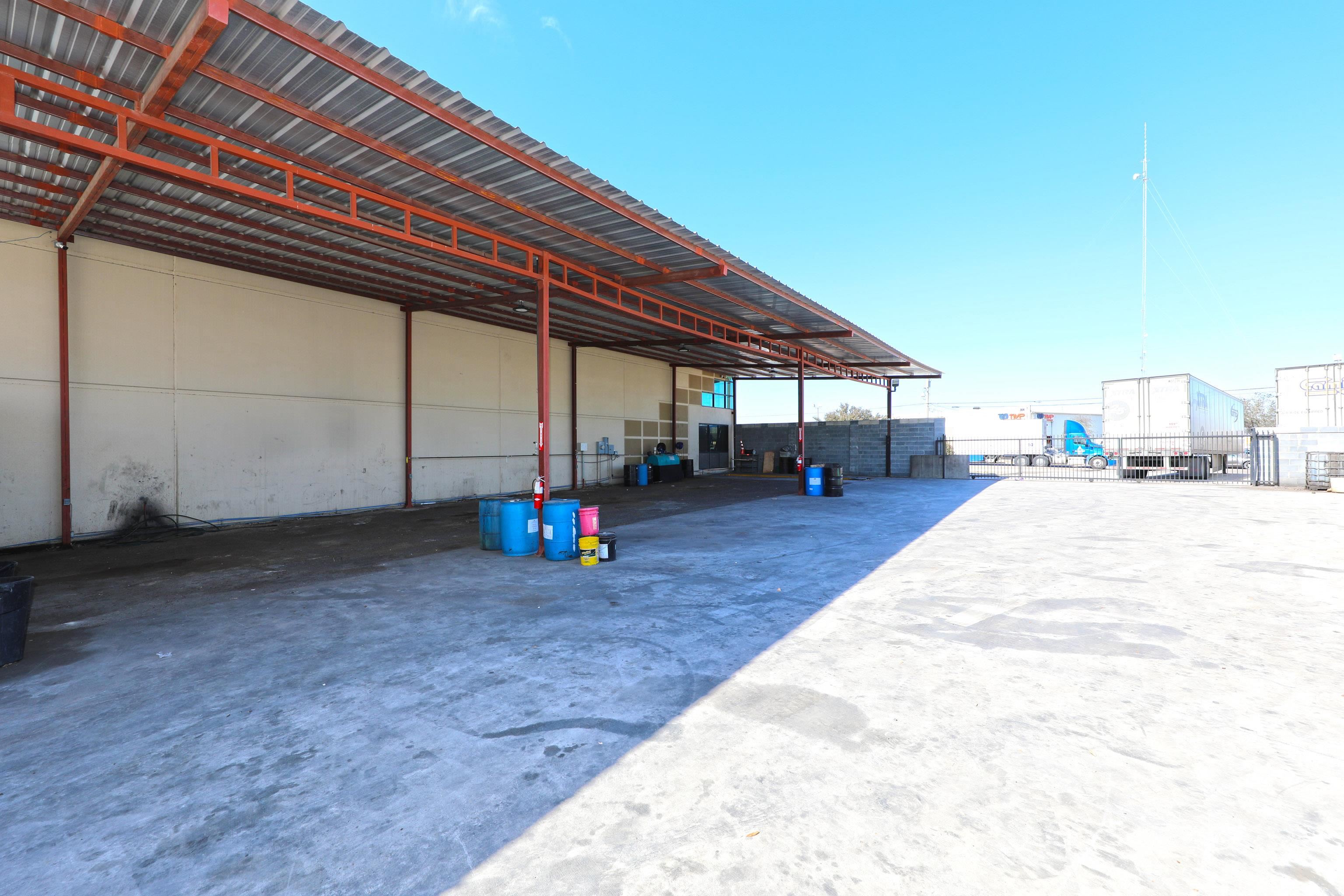 301 Grand Central Blvd