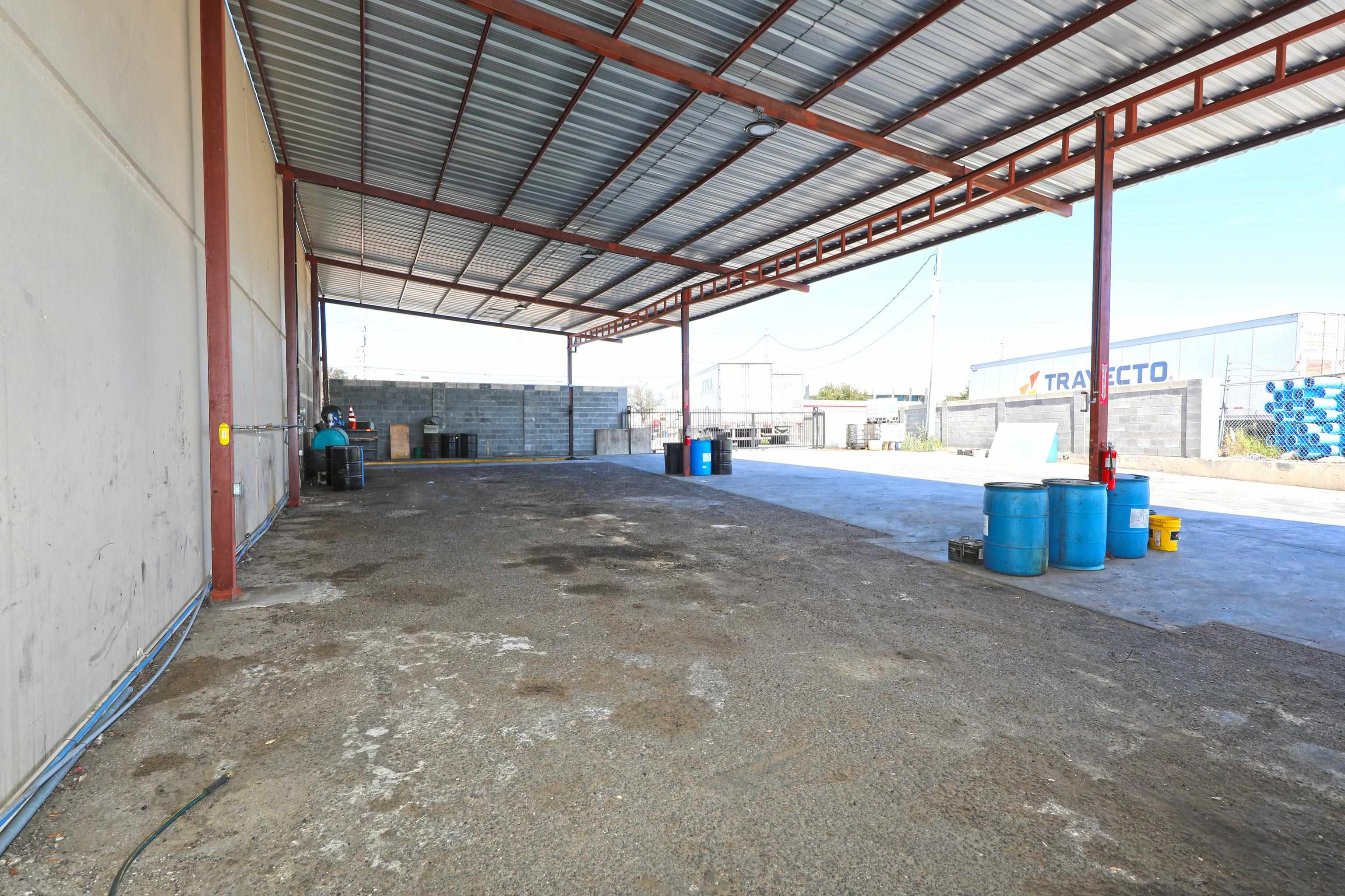 301 Grand Central Blvd