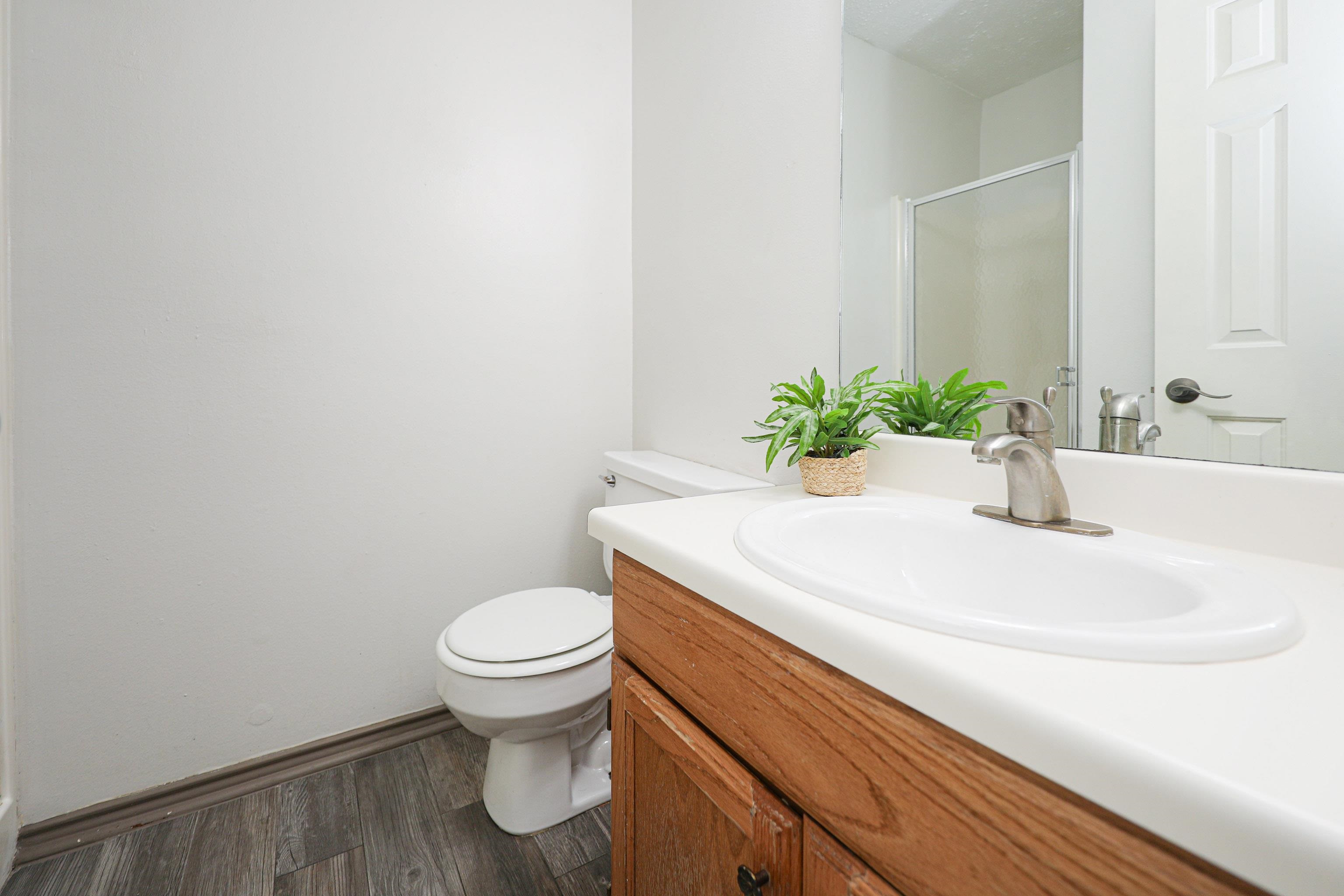 104 Belaire Dr Unit: 102