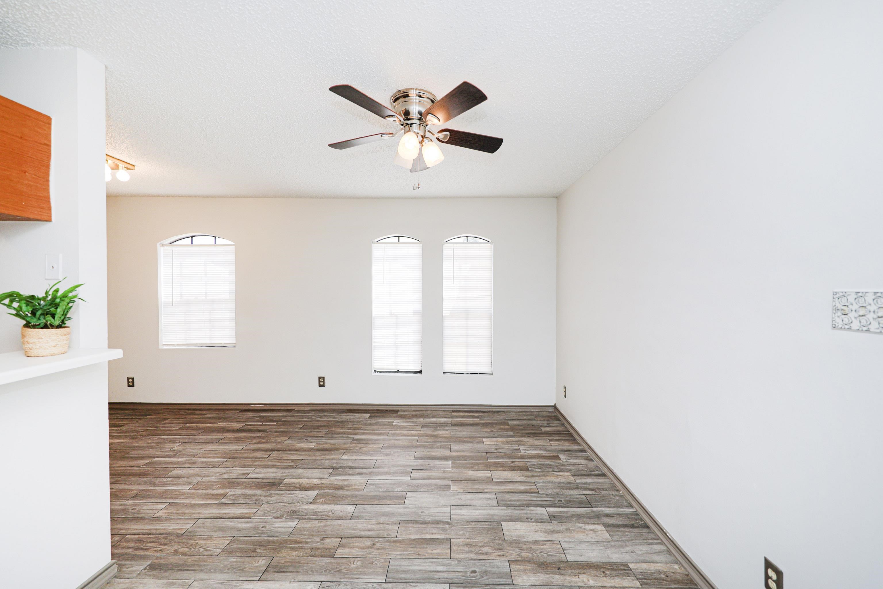 104 Belaire Dr Unit: 102