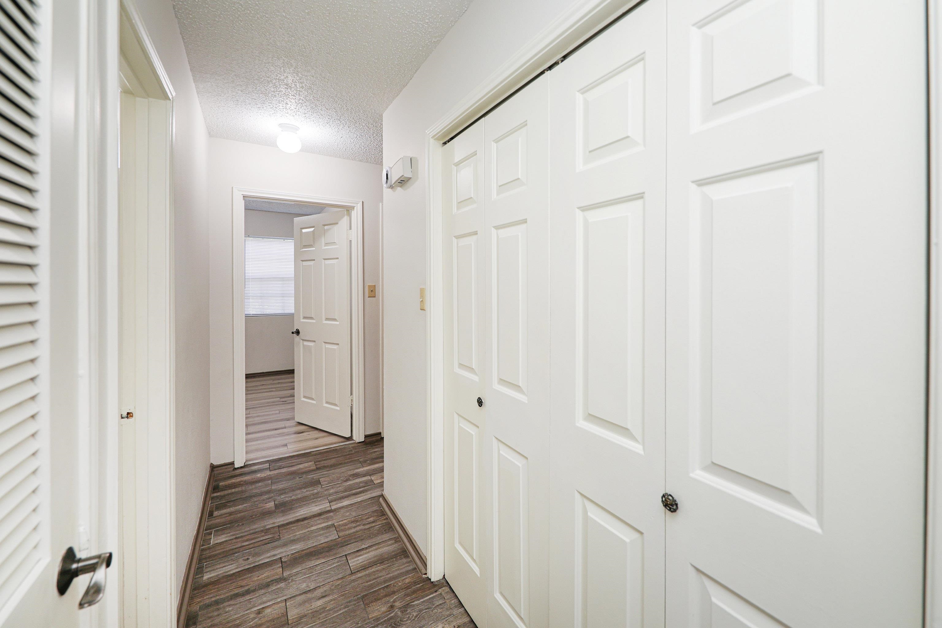 104 Belaire Dr Unit: 102