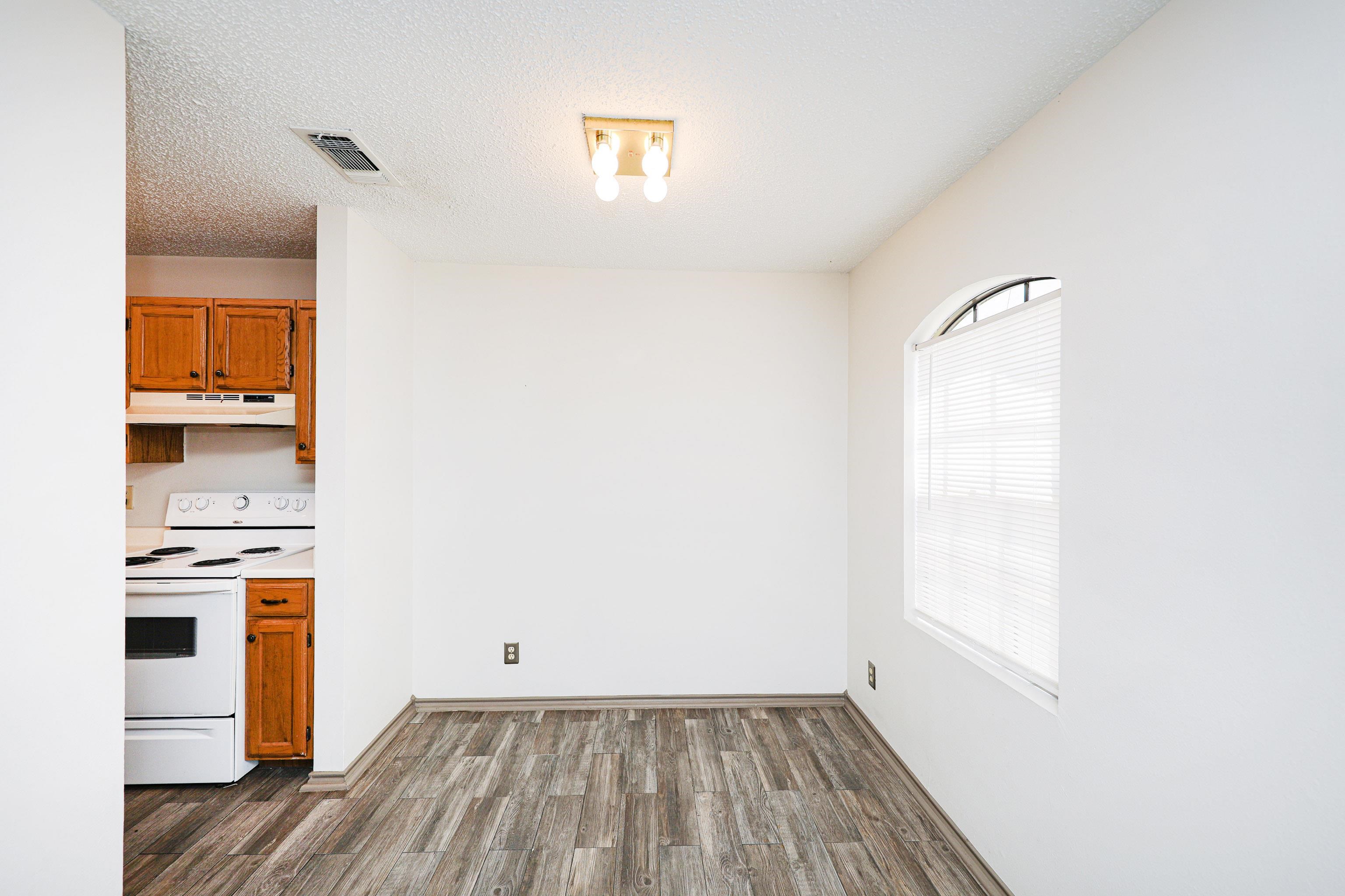 104 Belaire Dr Unit: 102