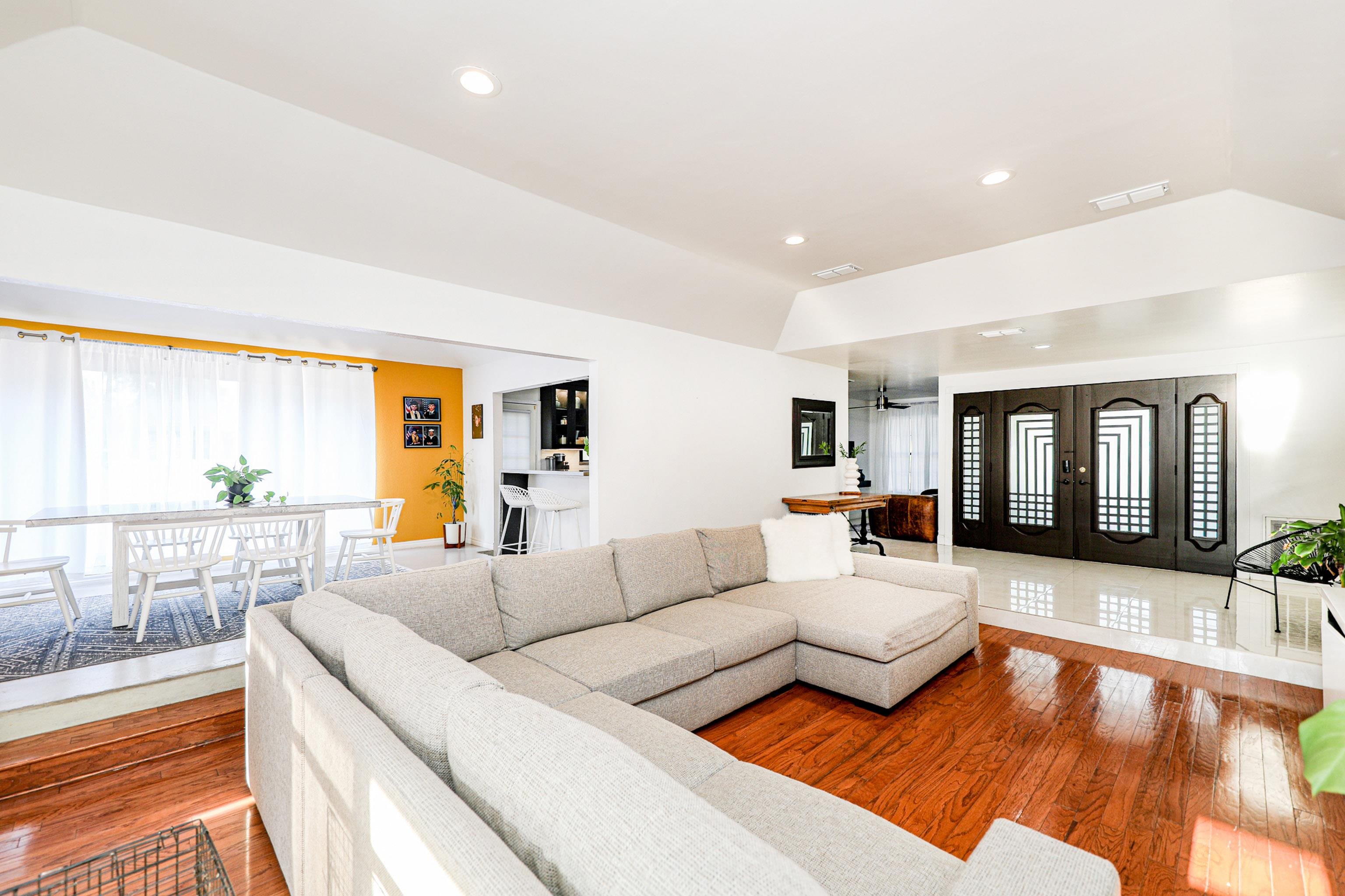 8 Fenwick Dr