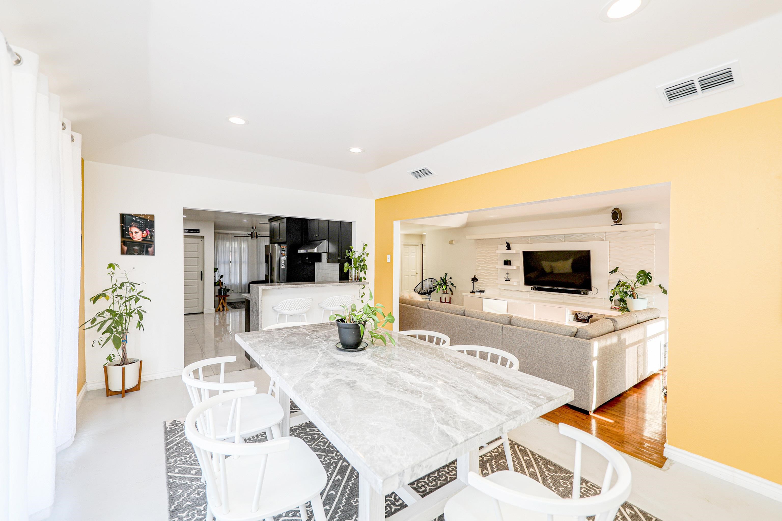 8 Fenwick Dr
