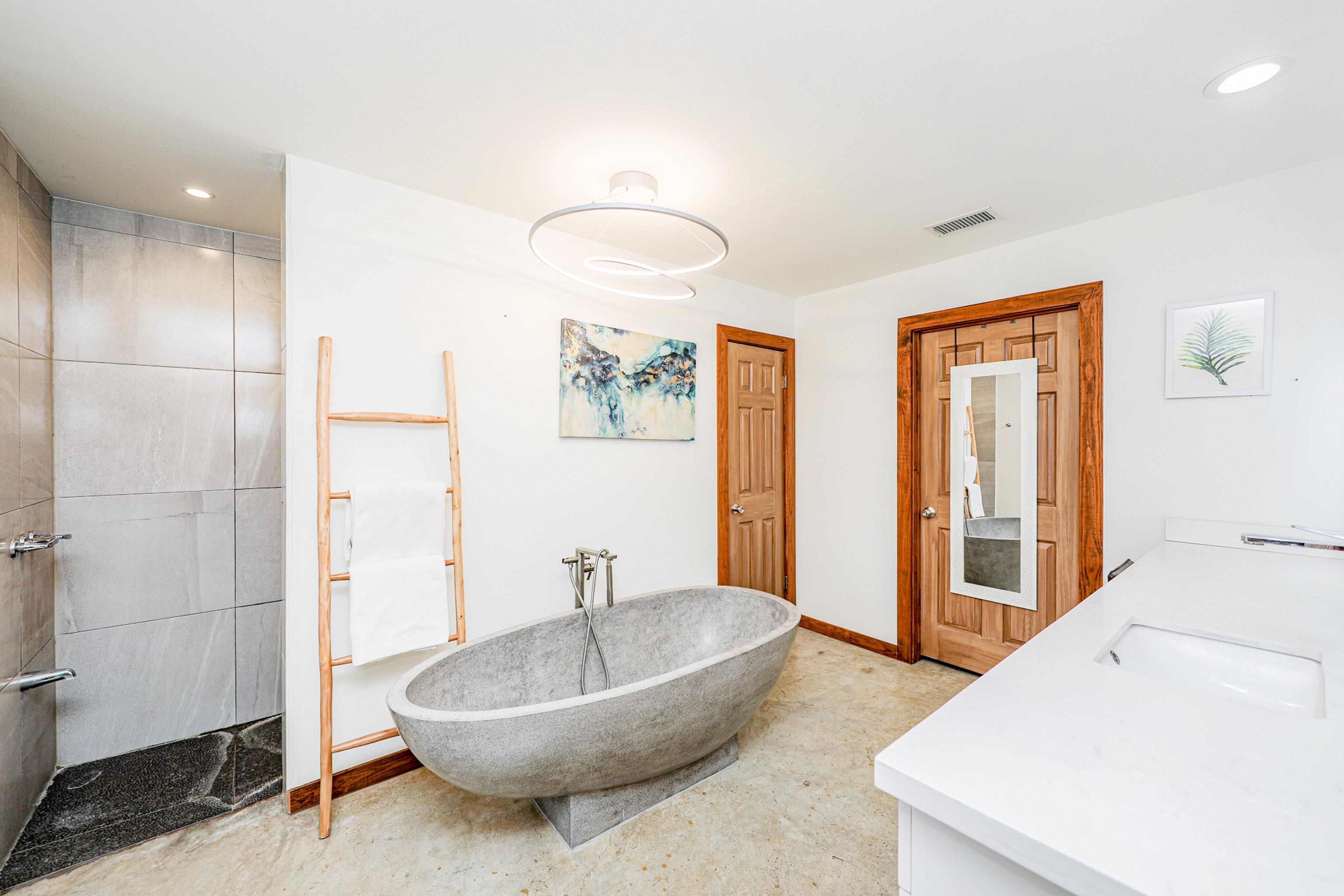 8 Fenwick Dr
