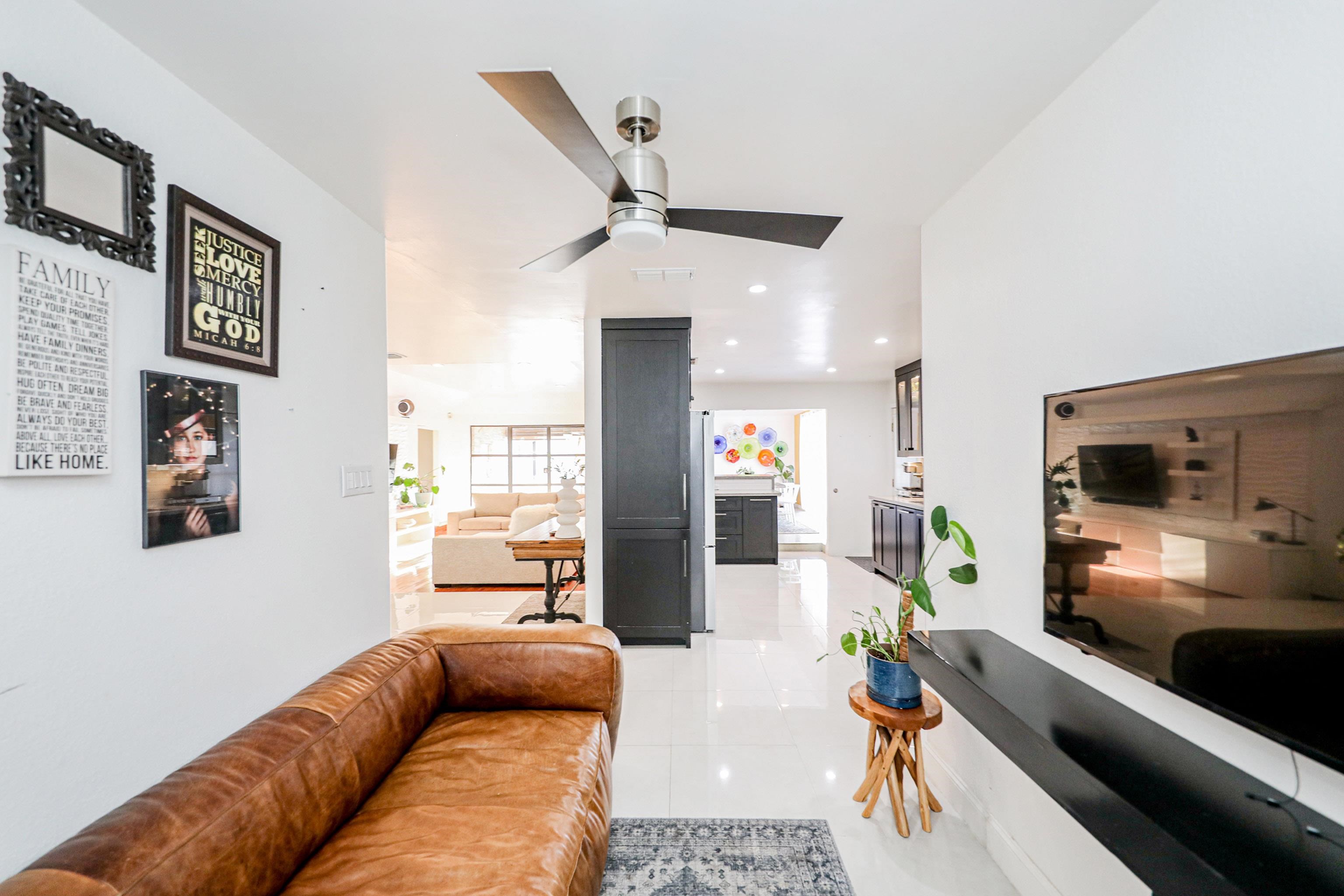 8 Fenwick Dr