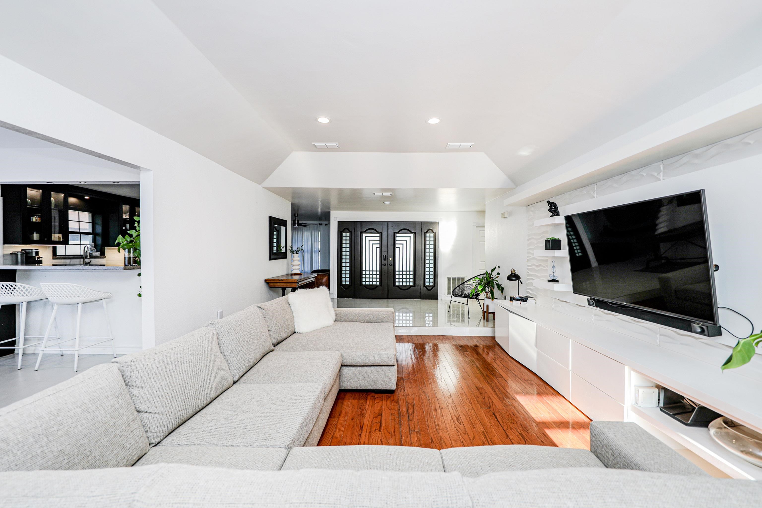 8 Fenwick Dr