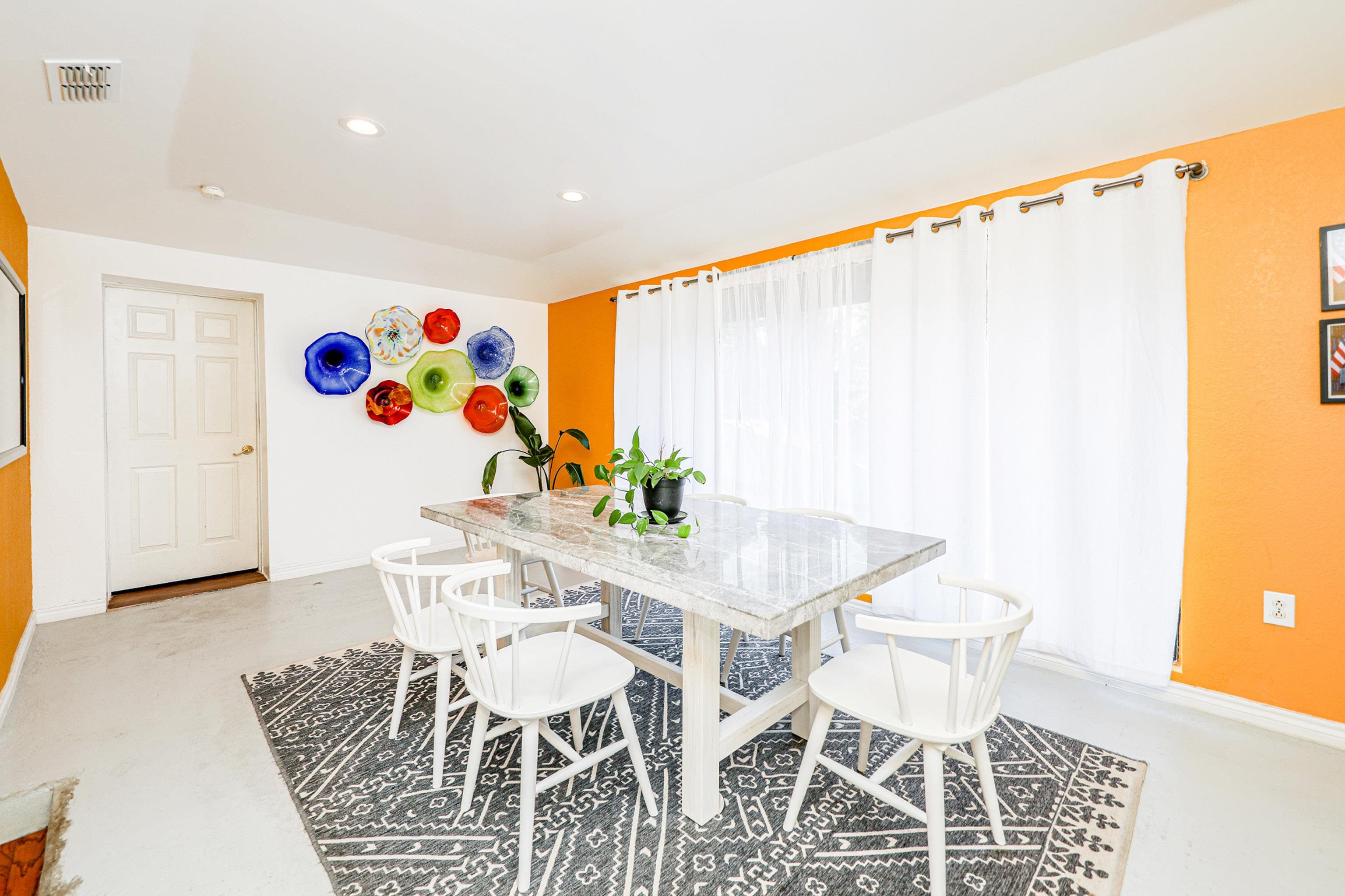 8 Fenwick Dr