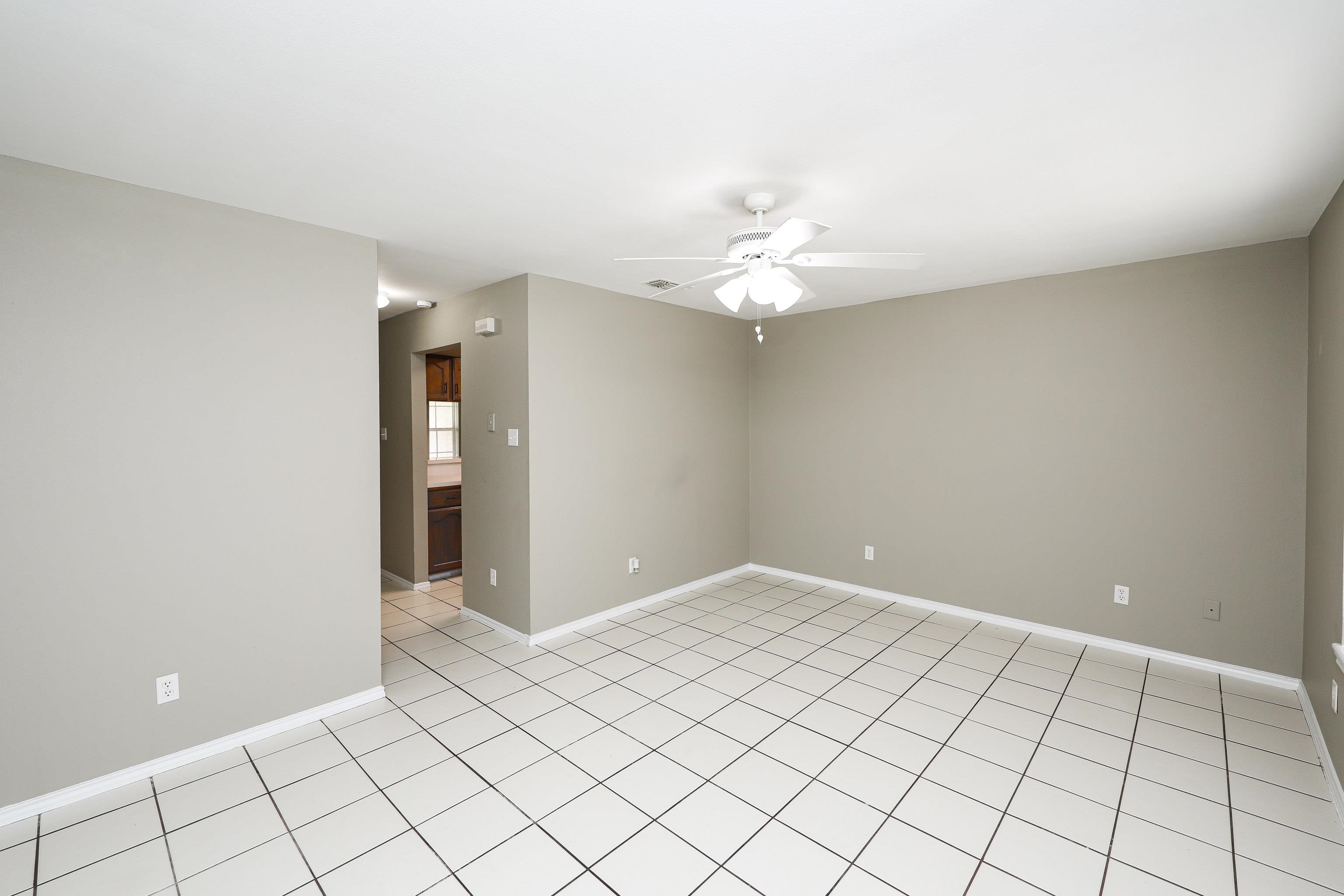 8911 McPherson Rd Unit: 4D