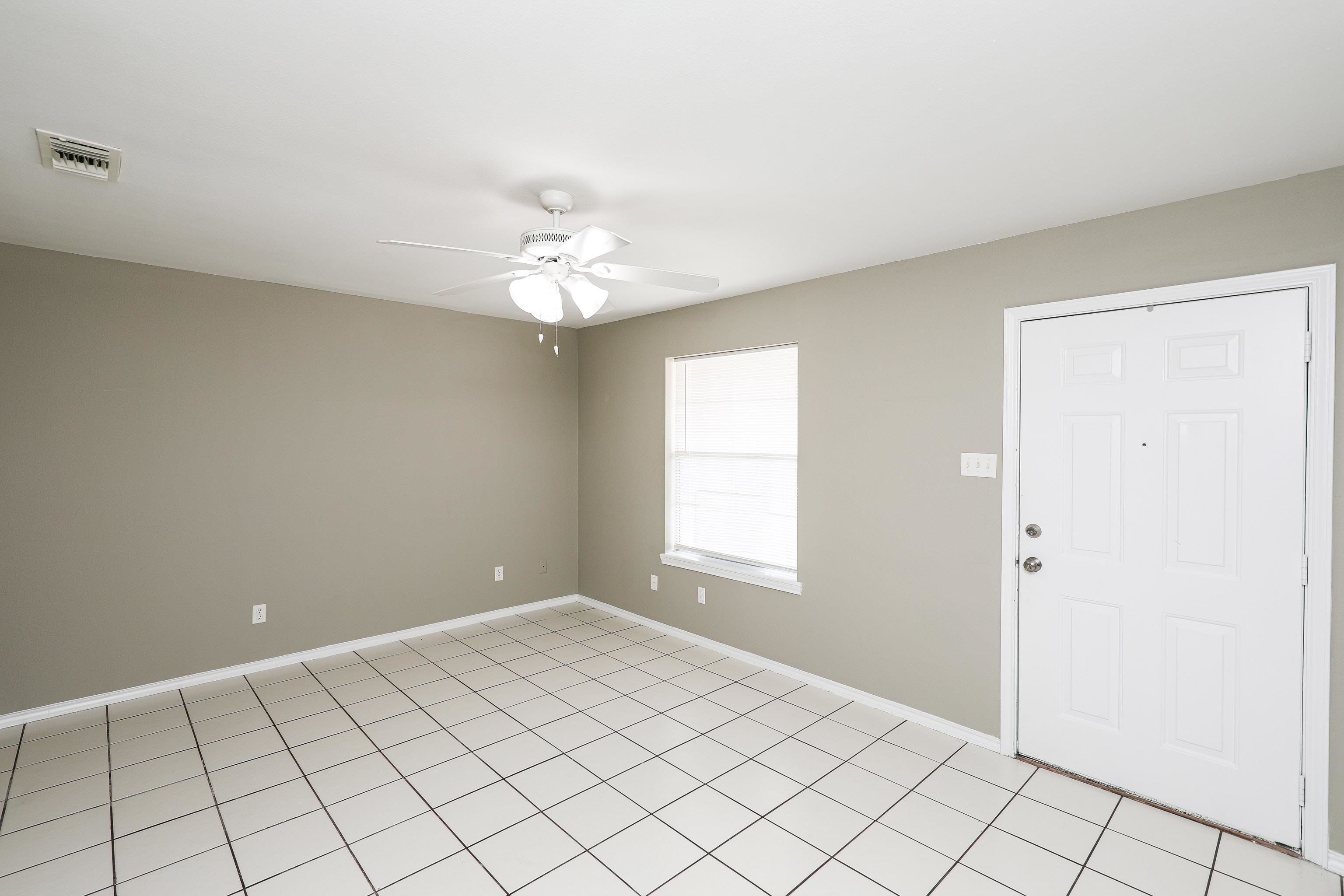 8911 McPherson Rd Unit: 4D