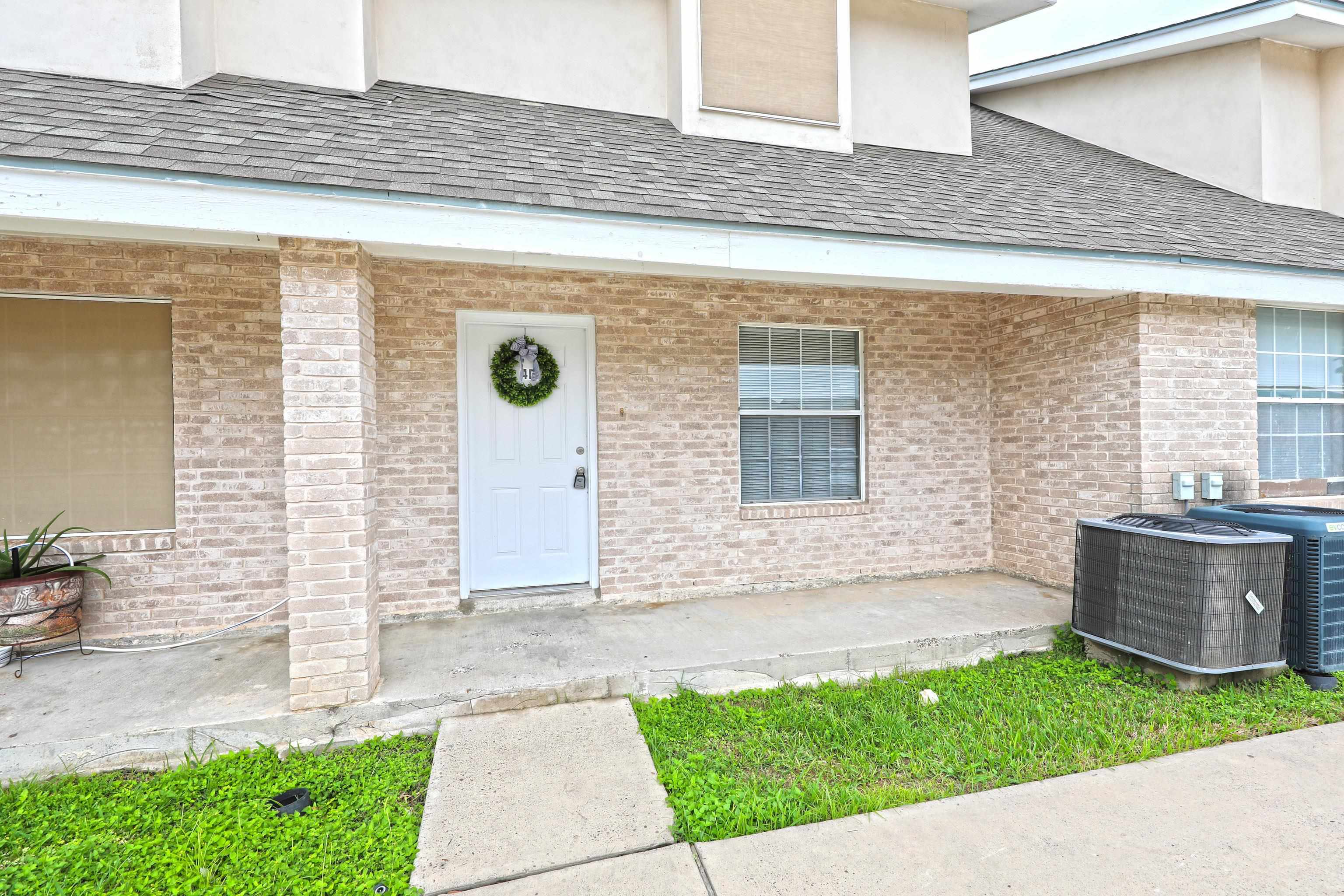 8911 McPherson Rd Unit: 4D