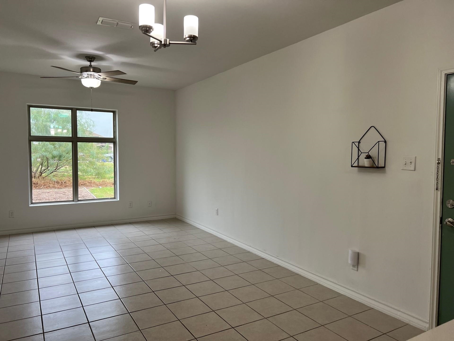 1511 Don Camilo Blvd Unit: 4