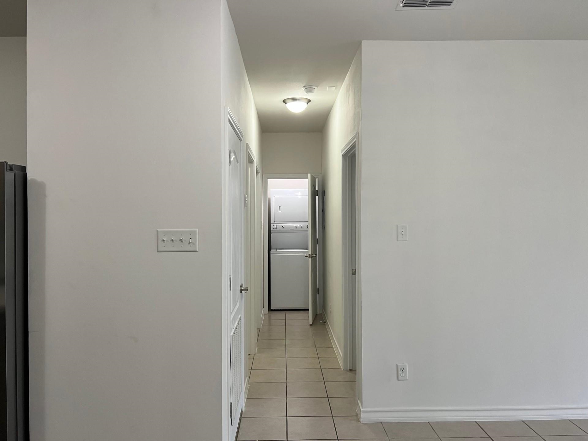 1511 Don Camilo Blvd Unit: 4