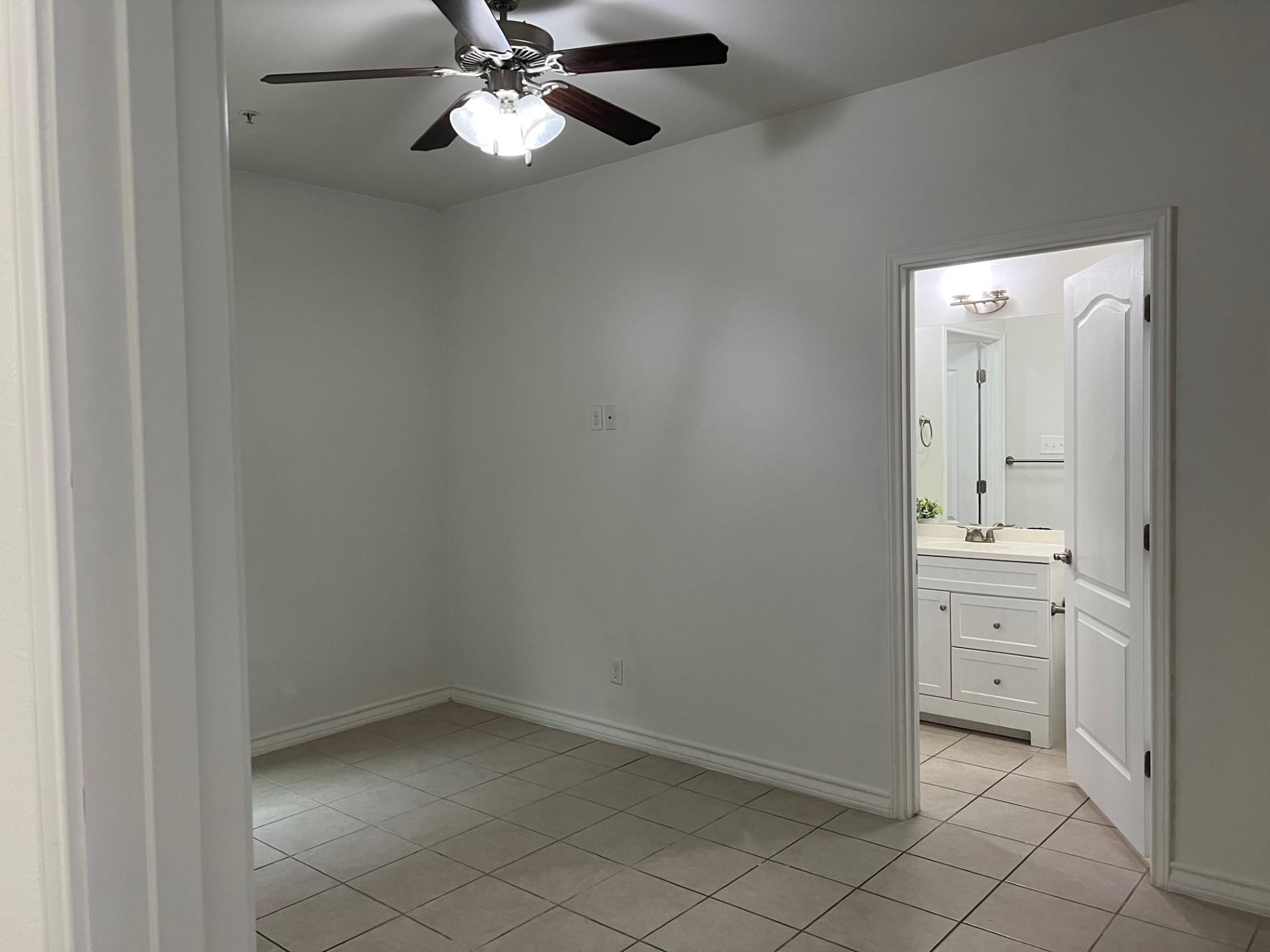 1511 Don Camilo Blvd Unit: 4