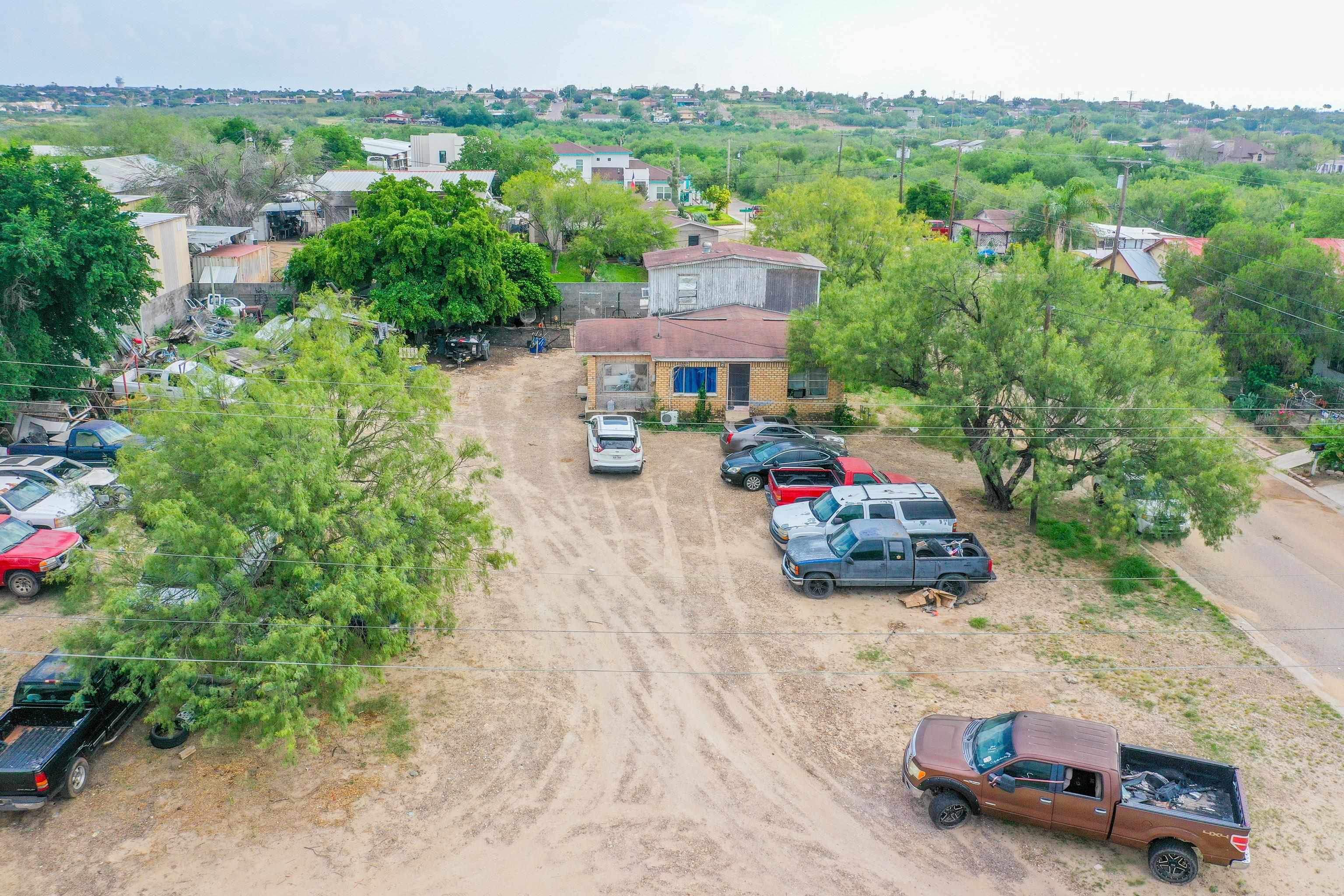 3201 & 3205 Chacon St