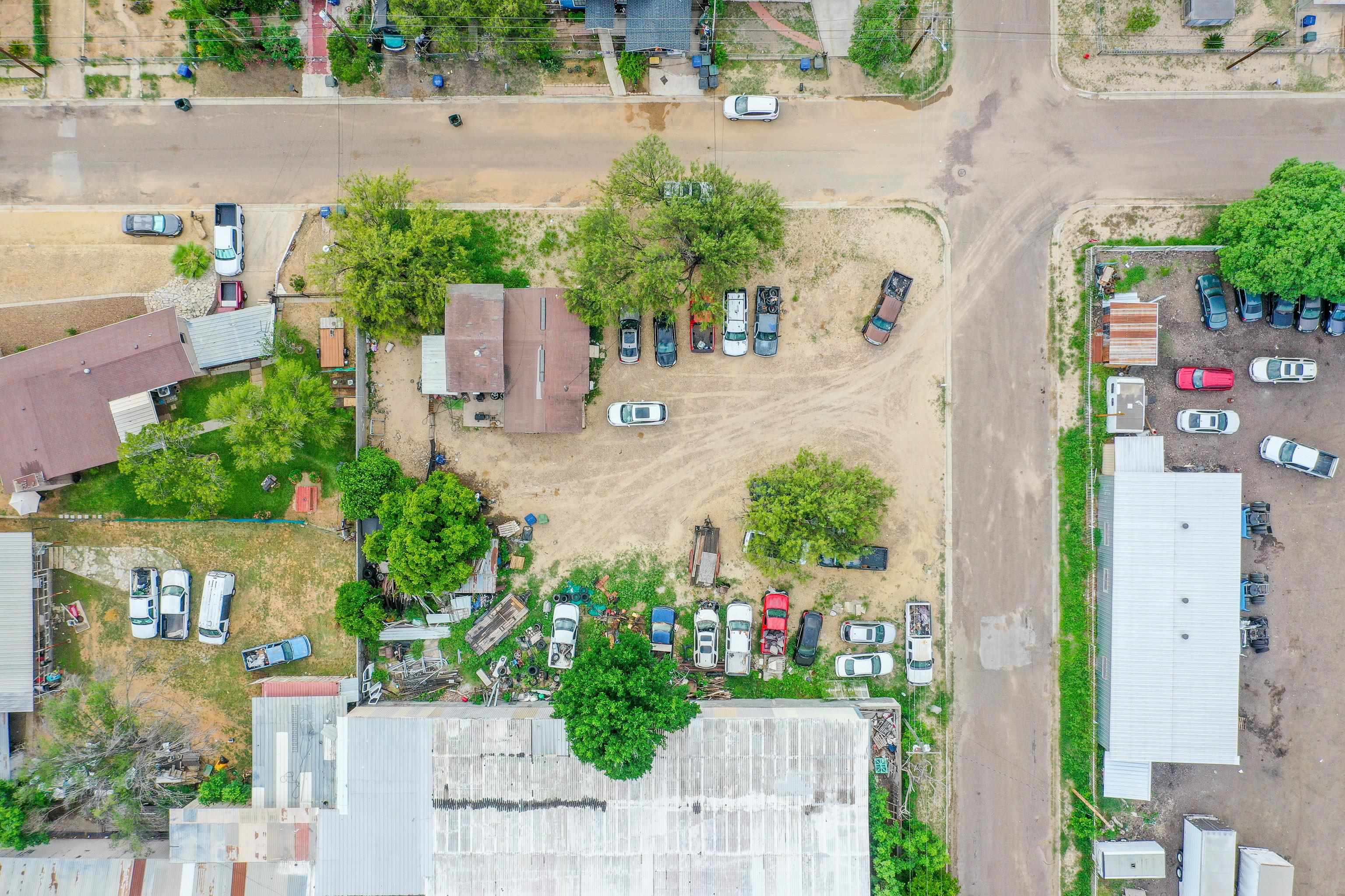 3201 & 3205 Chacon St