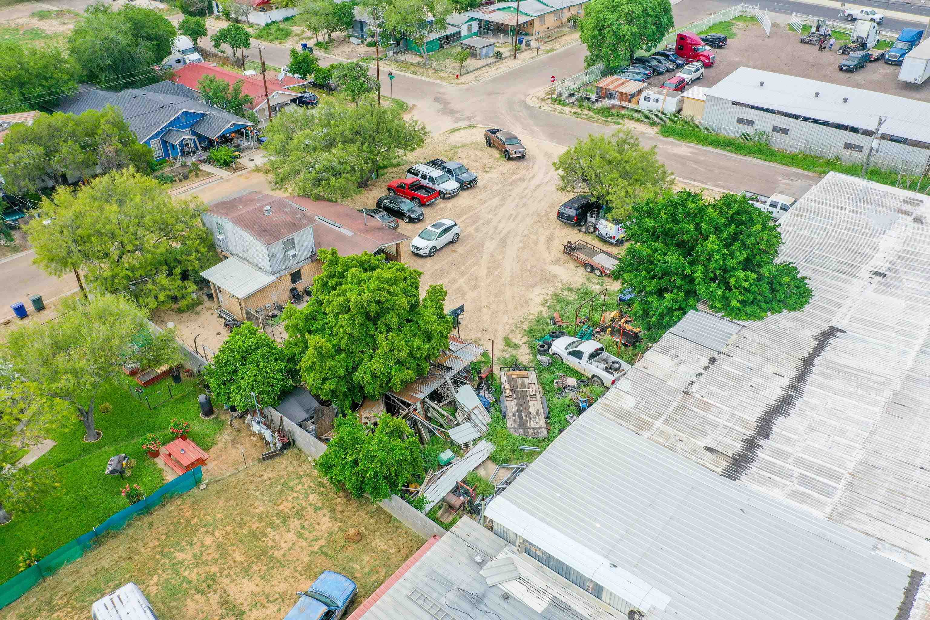 3201 & 3205 Chacon St