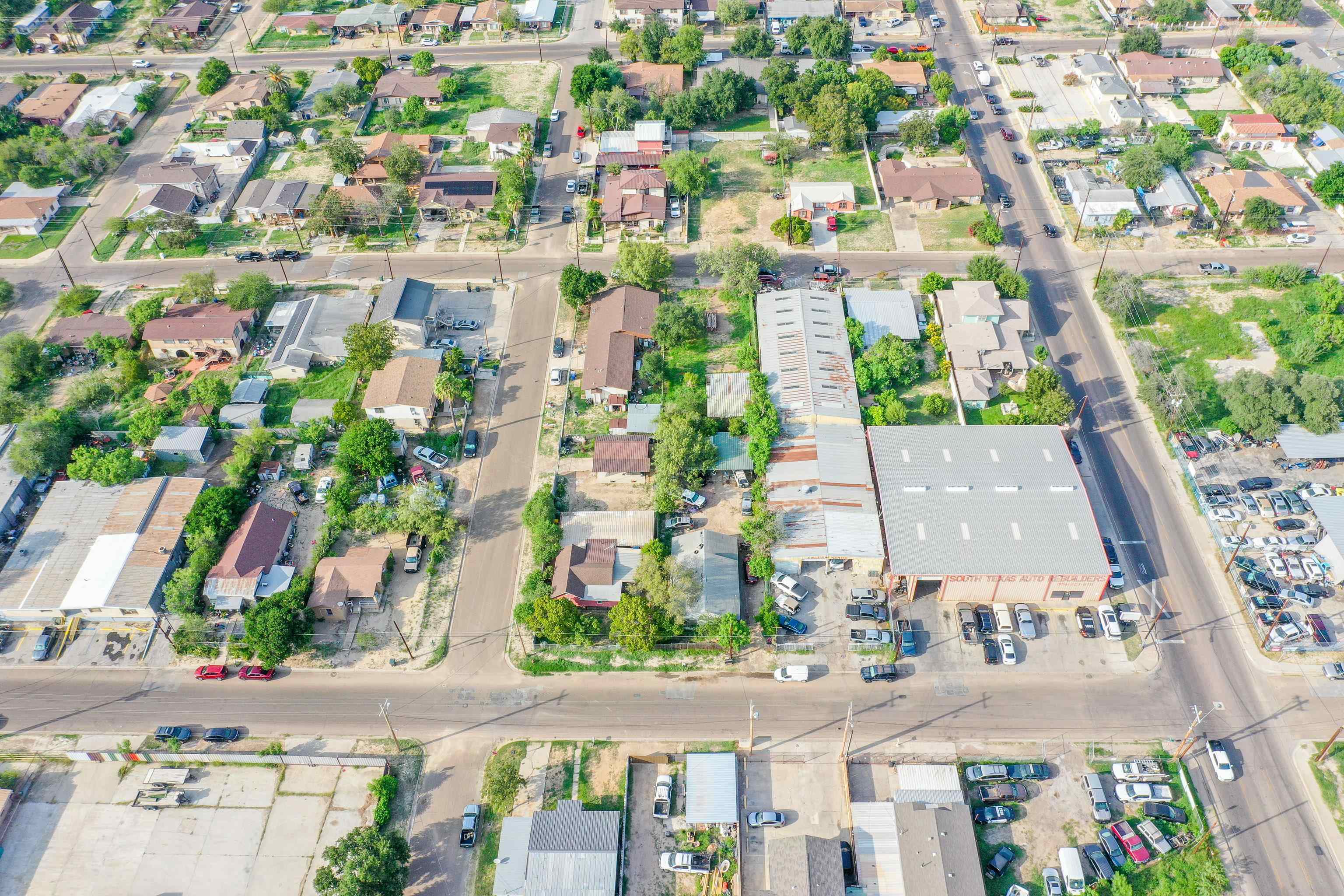2704 Guadalupe St