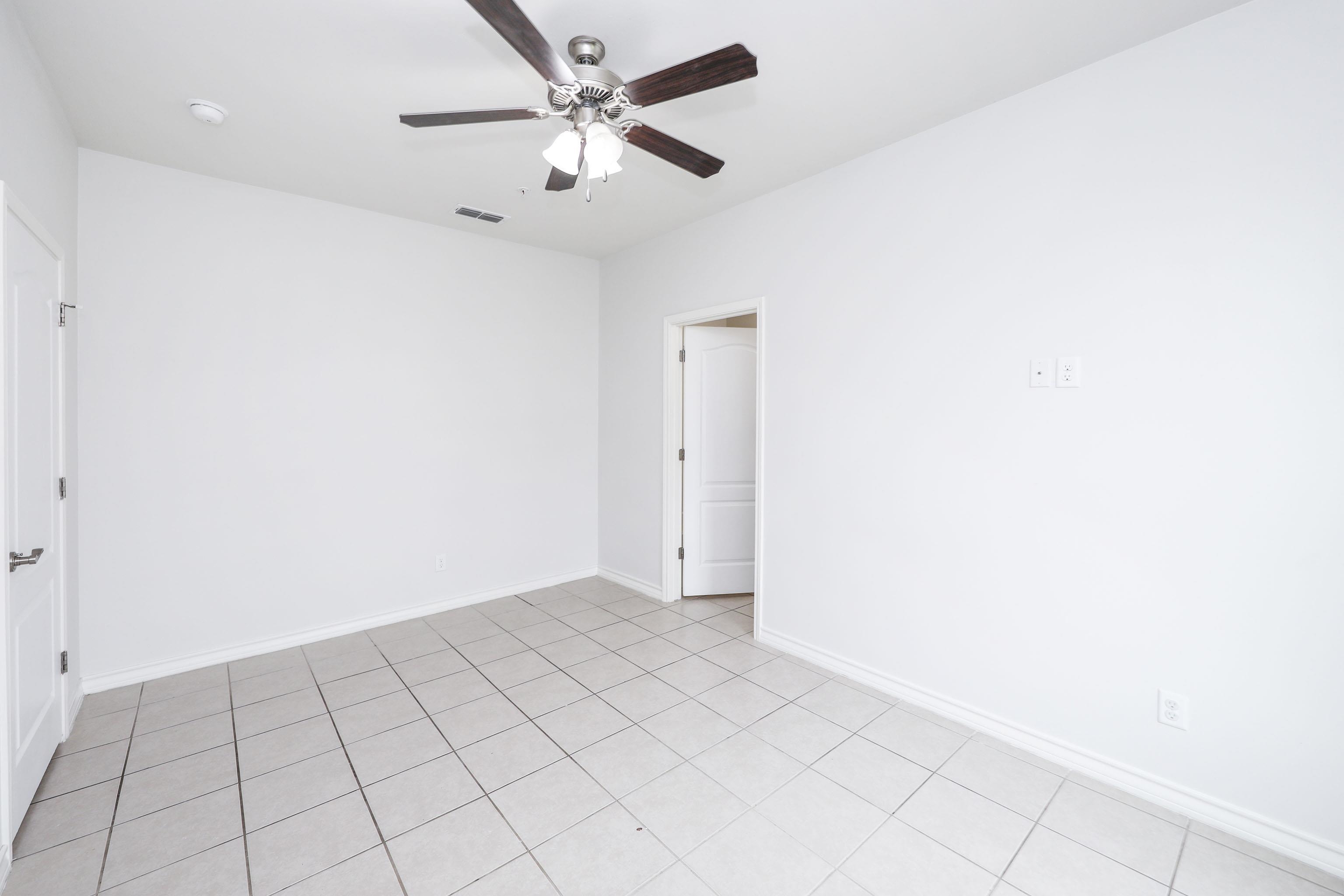 1511 Don Camilo Blvd Unit: 3