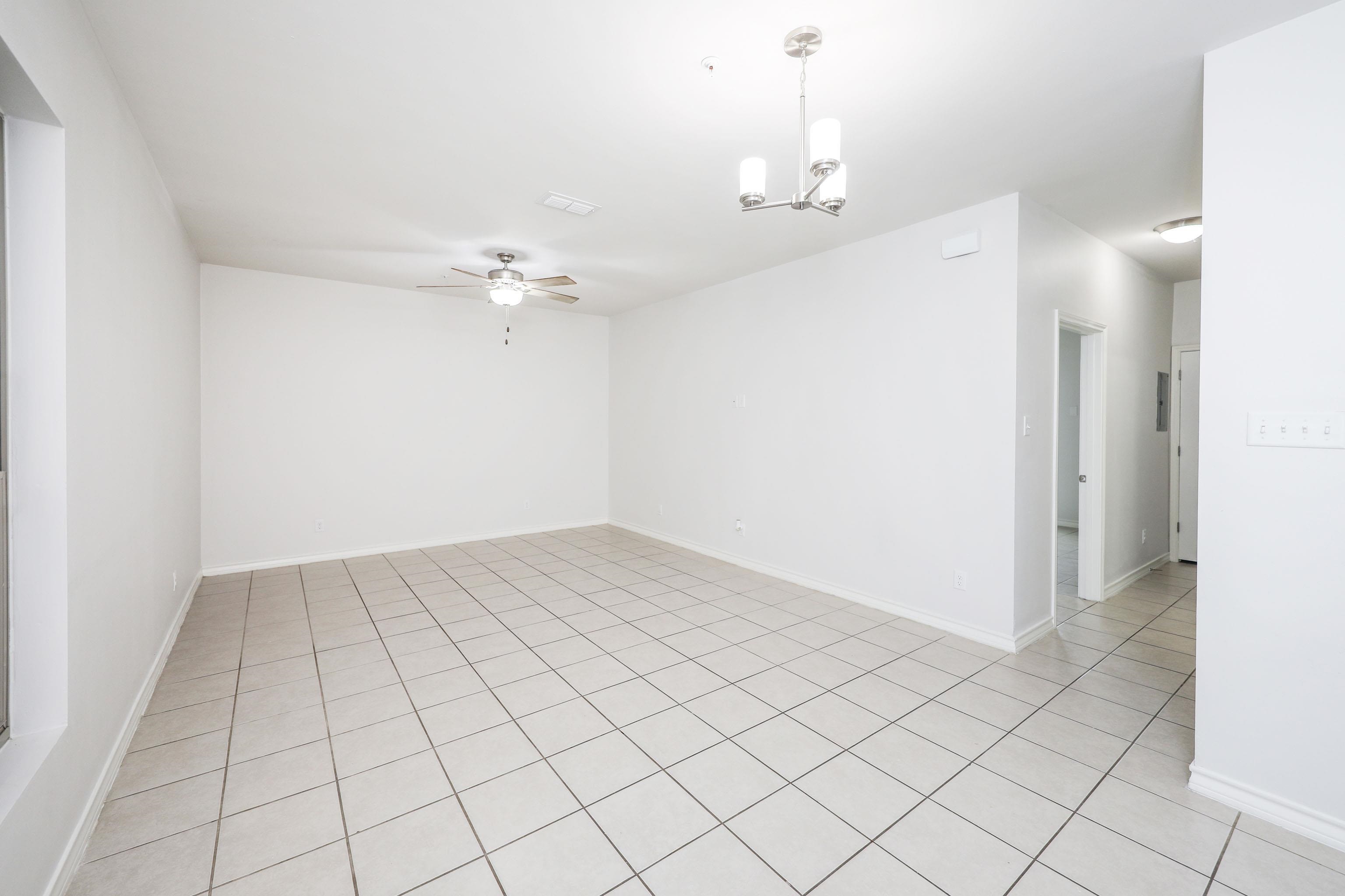 1511 Don Camilo Blvd Unit: 3