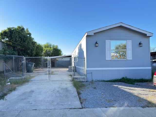 3509 Paradise Dr