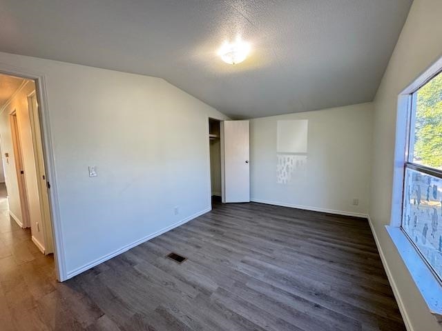 3509 Paradise Dr