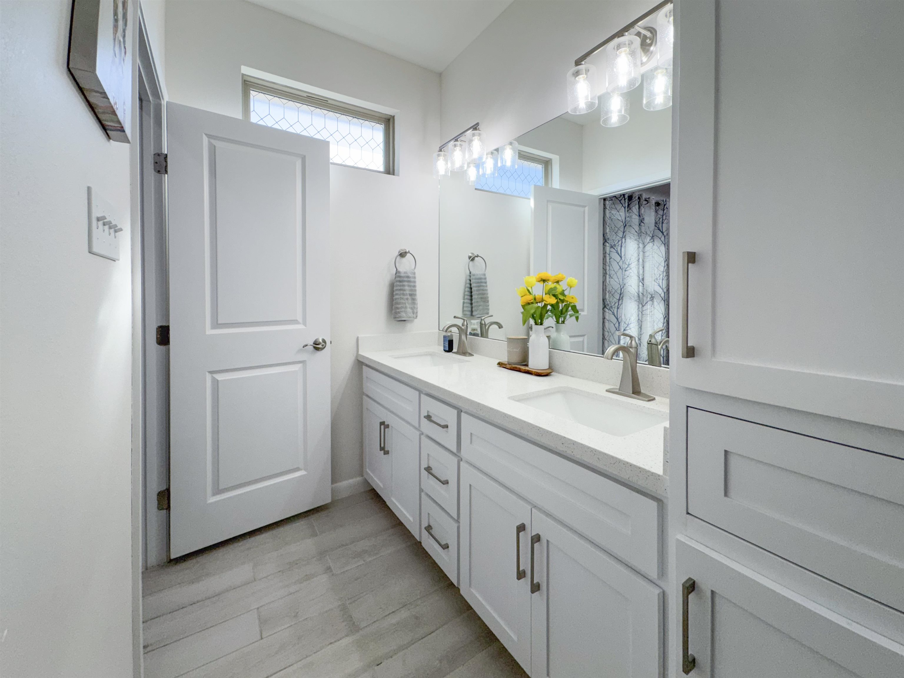 1428 Los Estribos Dr.