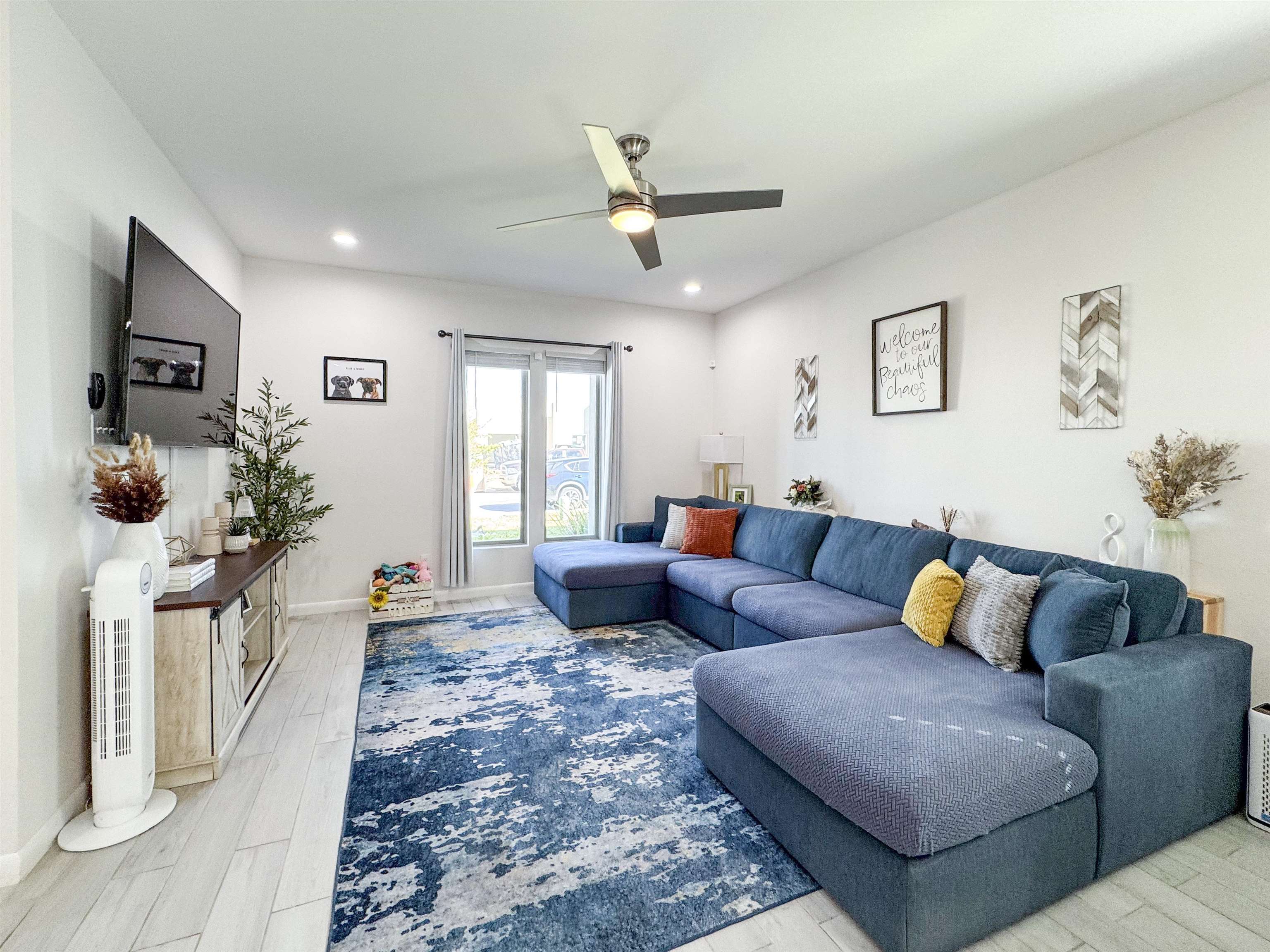 1428 Los Estribos Dr.