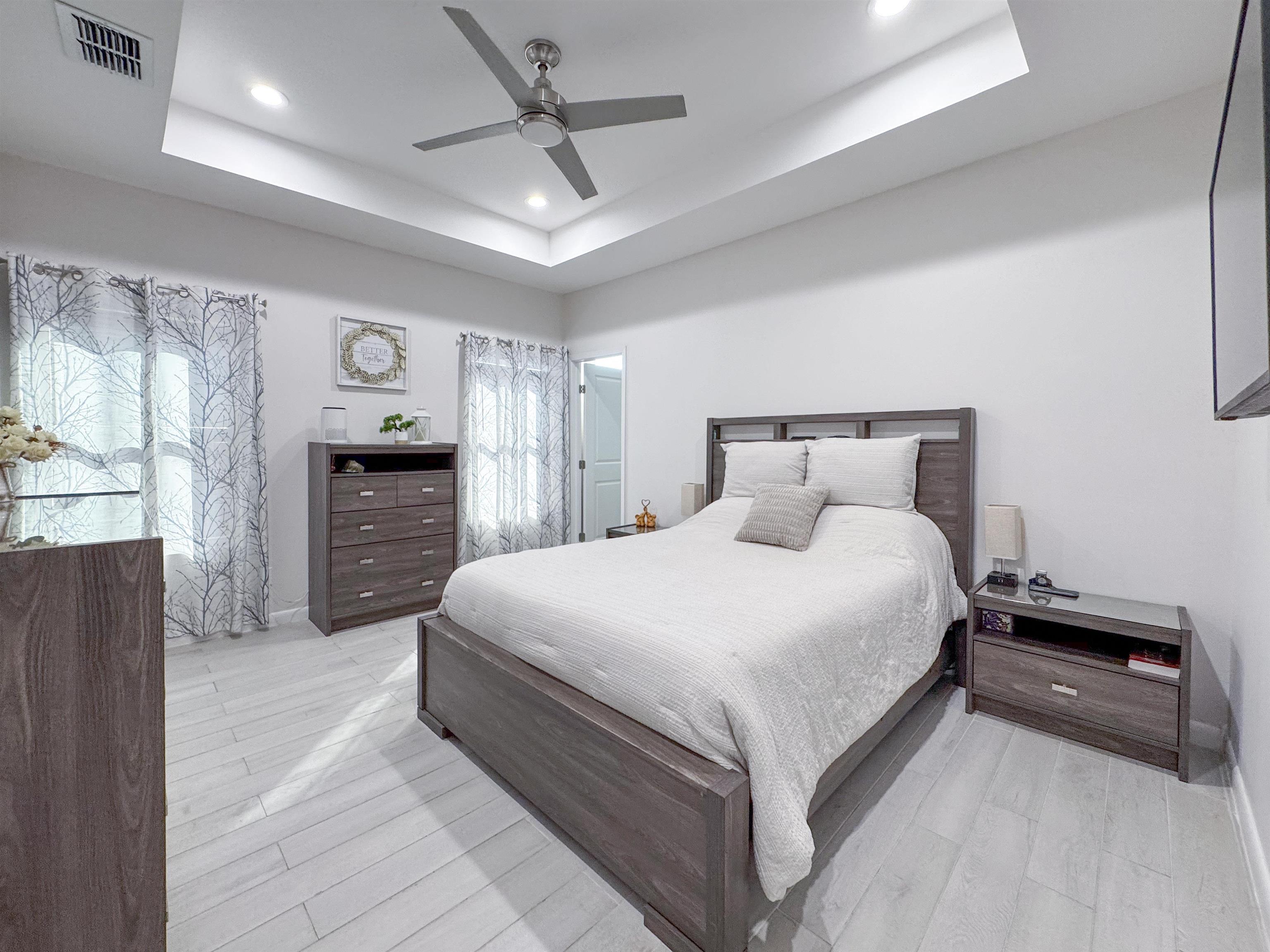 1428 Los Estribos Dr.