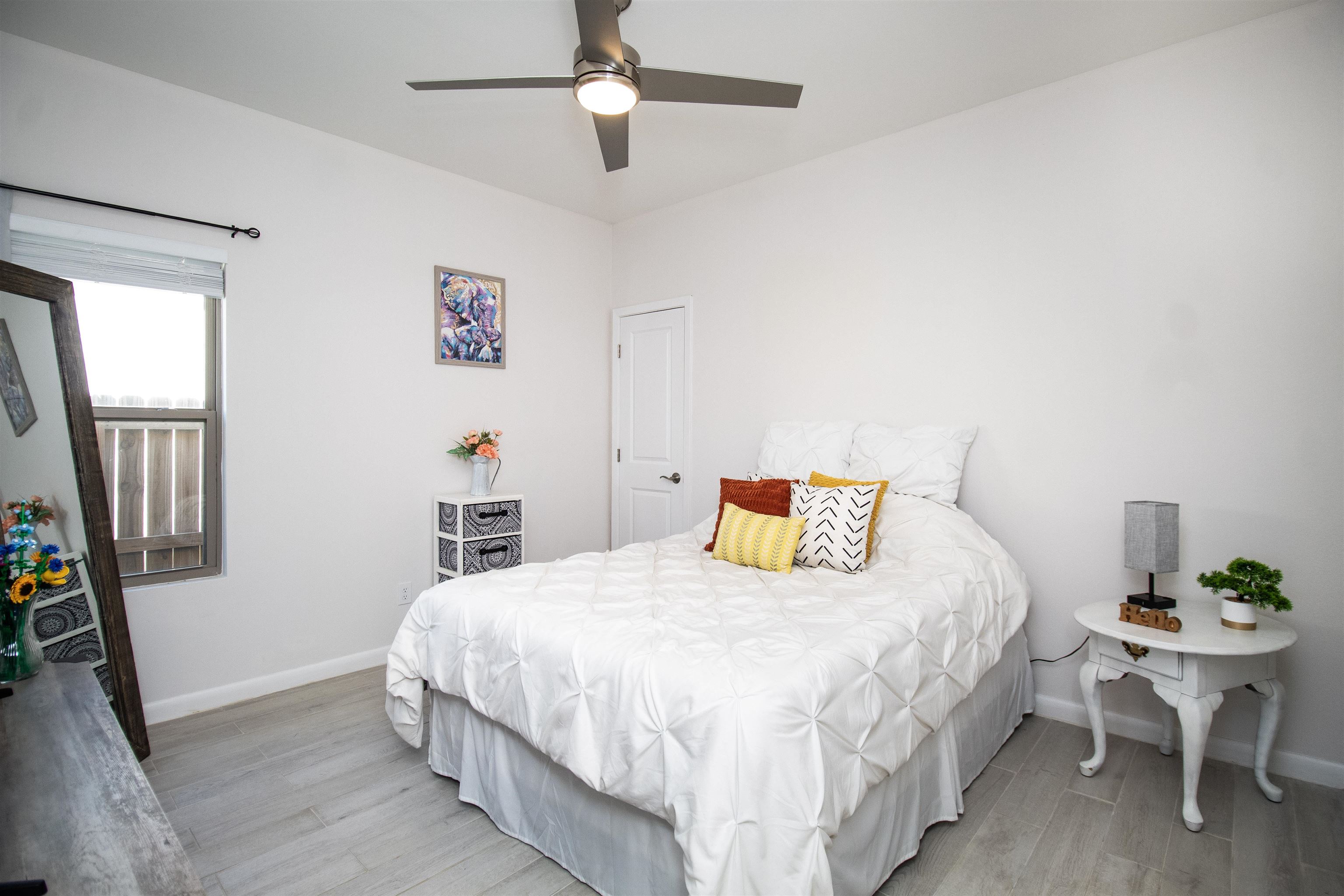 1428 Los Estribos Dr.