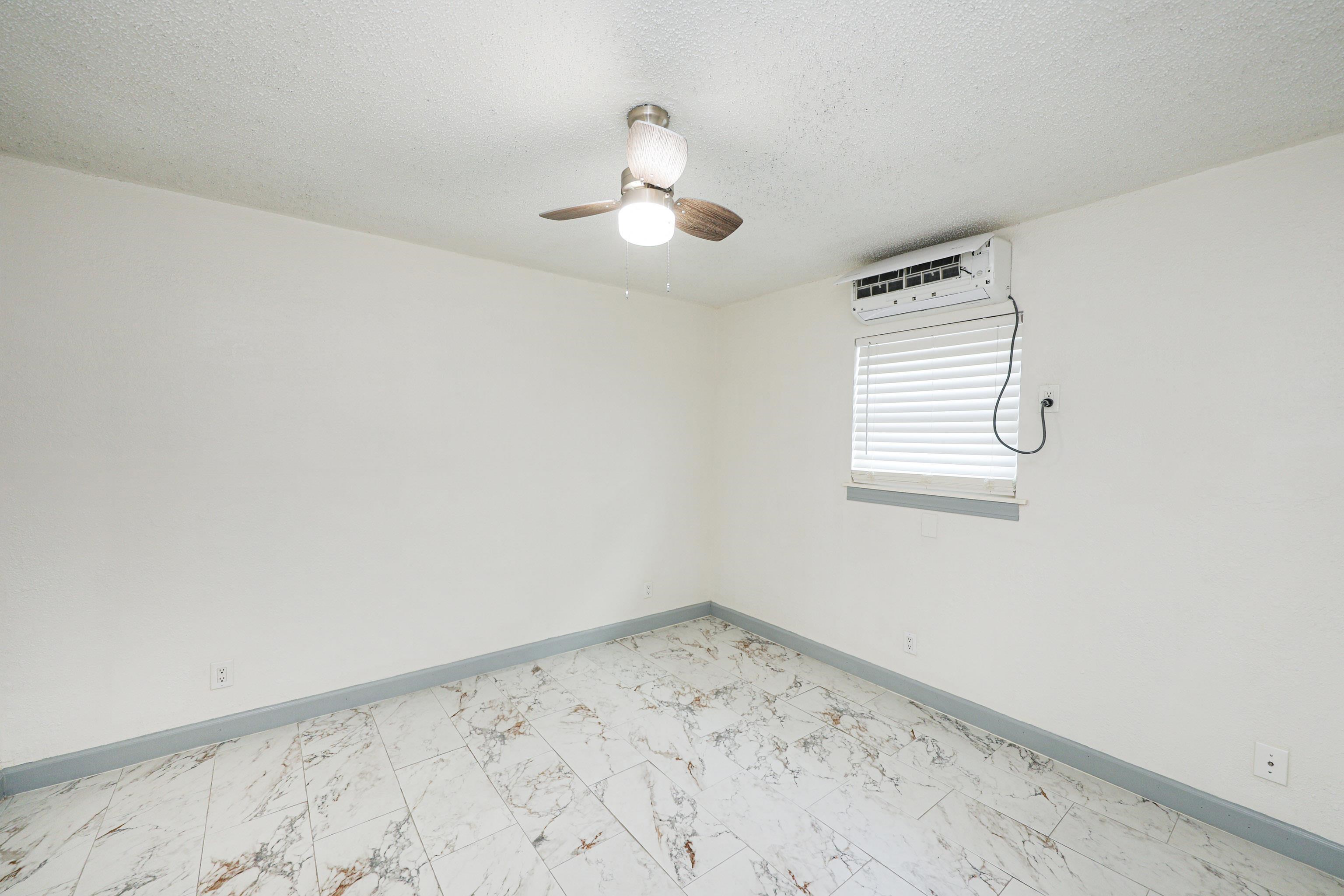 1920 Madison St Unit: 2