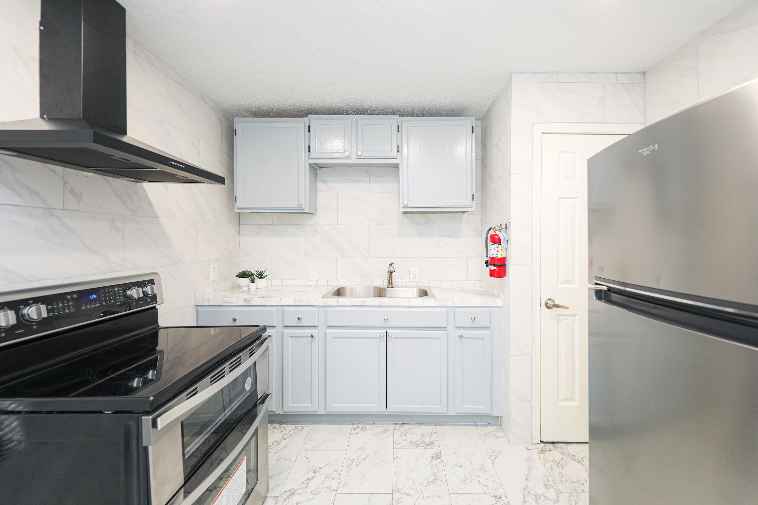 1920 Madison St Unit: 2