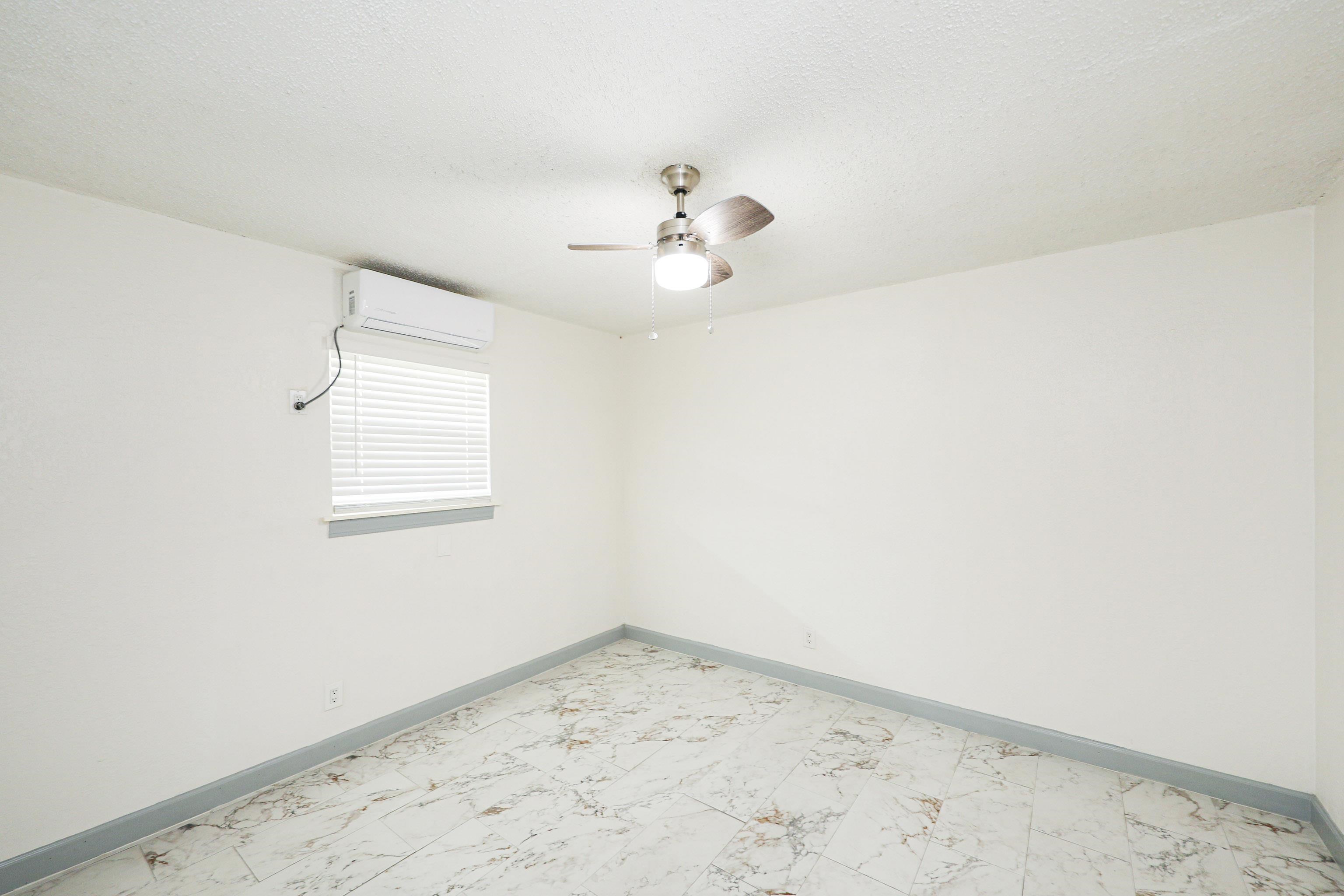 1920 Madison St Unit: 2