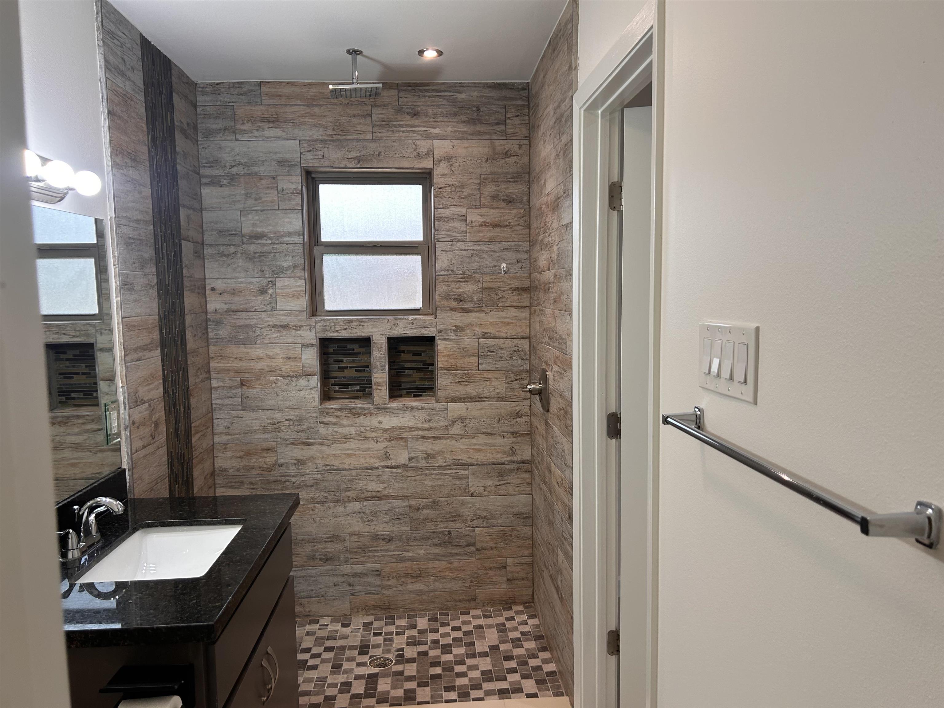 1615 Doctora Eve Perez Ln