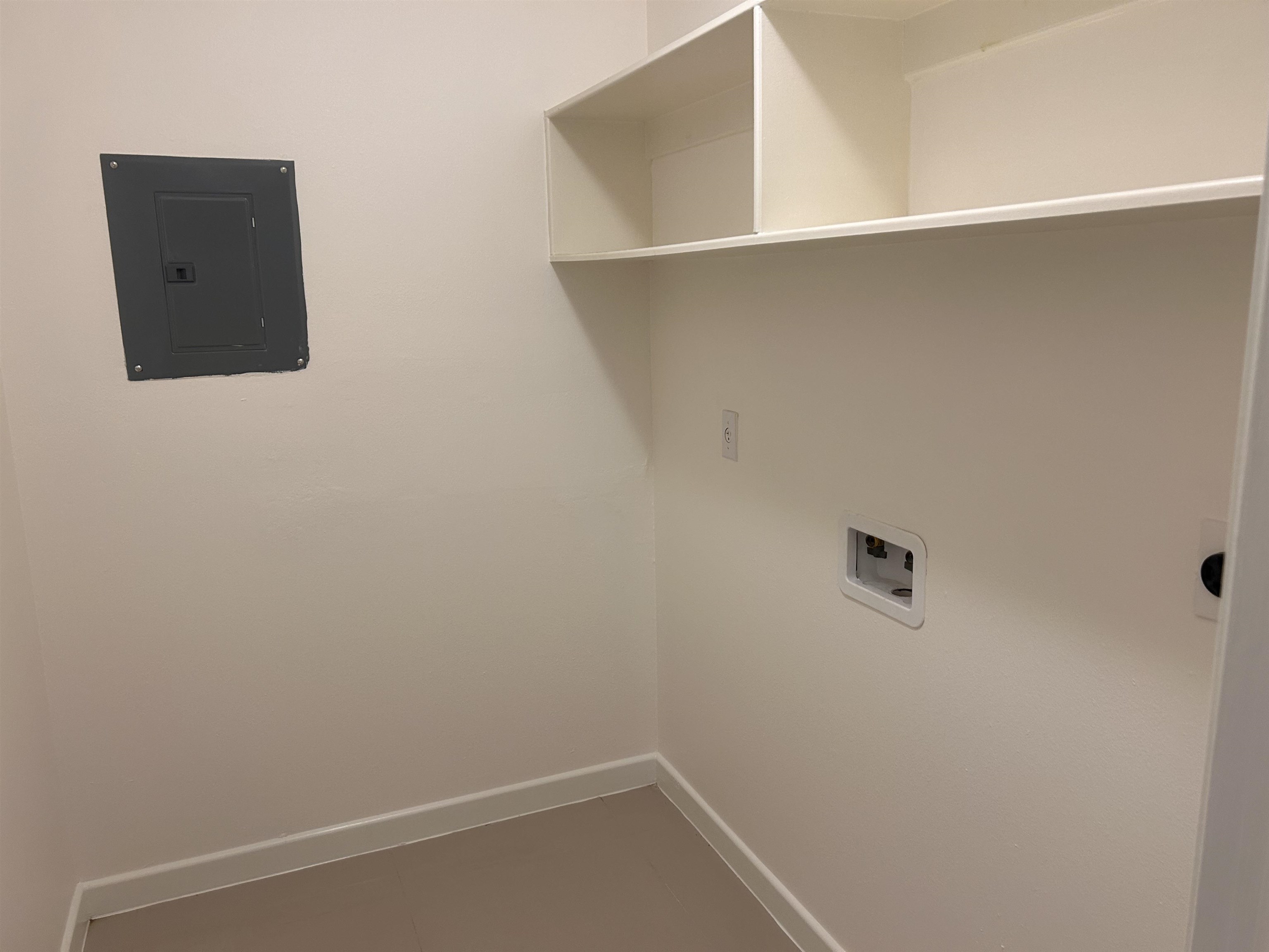 1615 Doctora Eve Perez Ln