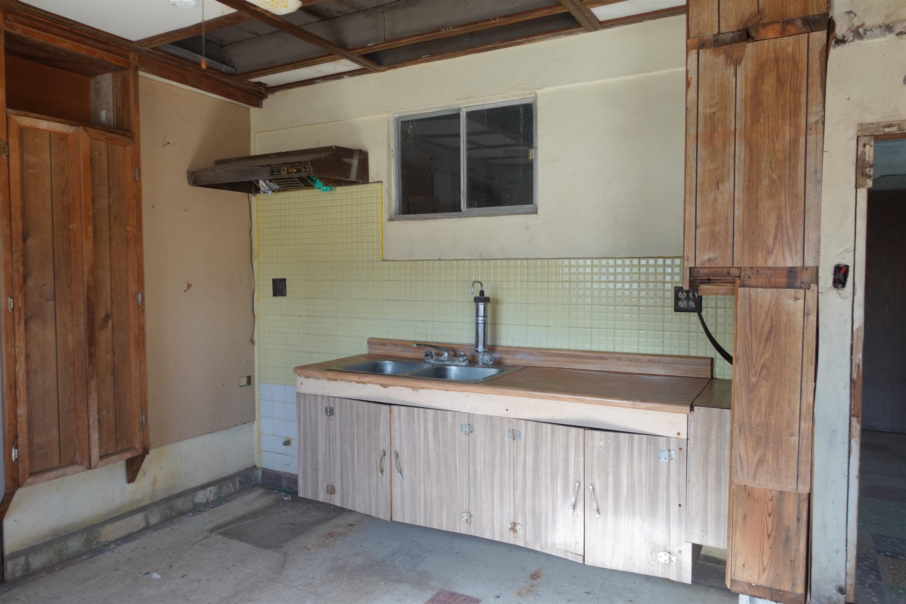 1518 Santa Cleotilde Ave