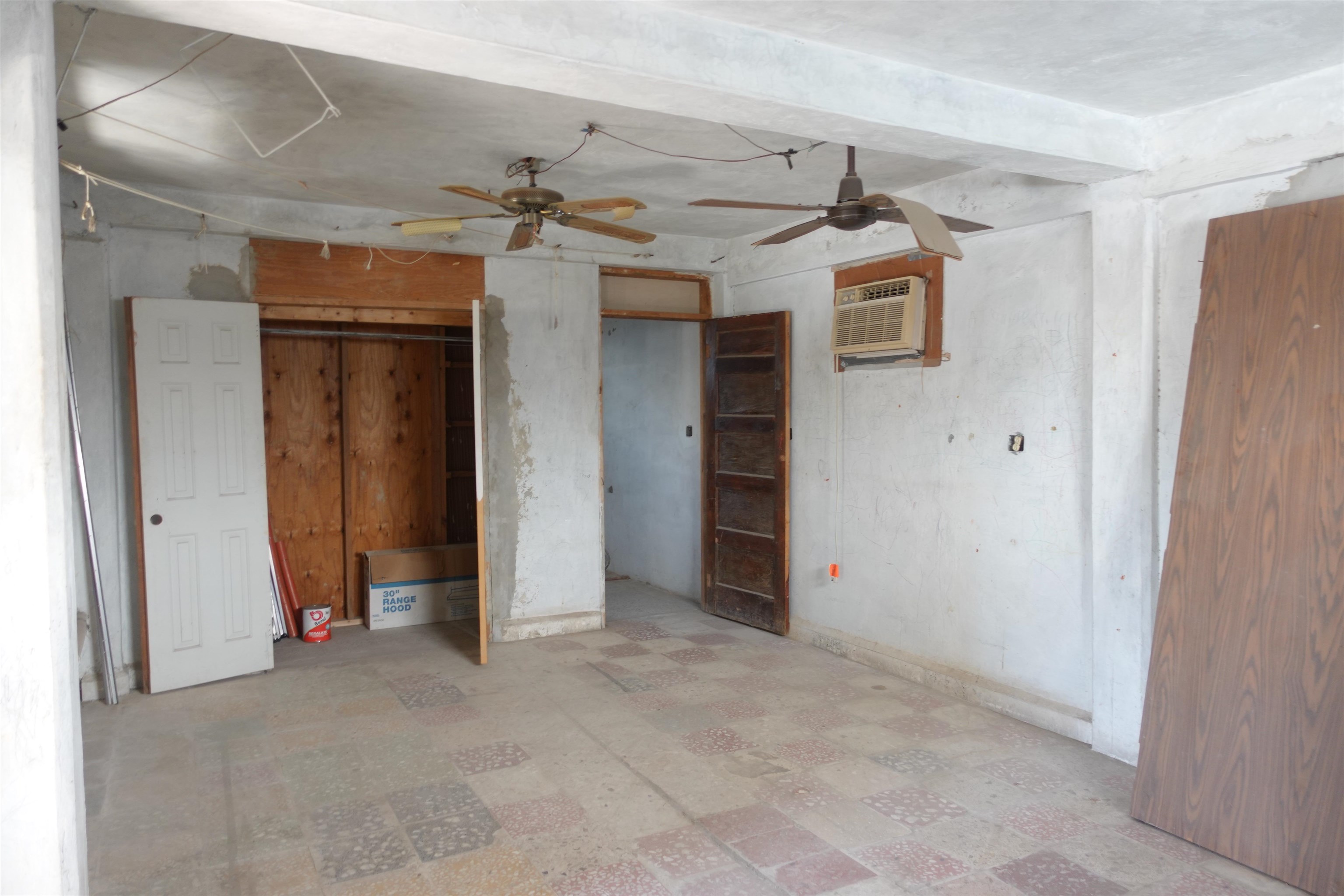 1518 Santa Cleotilde Ave