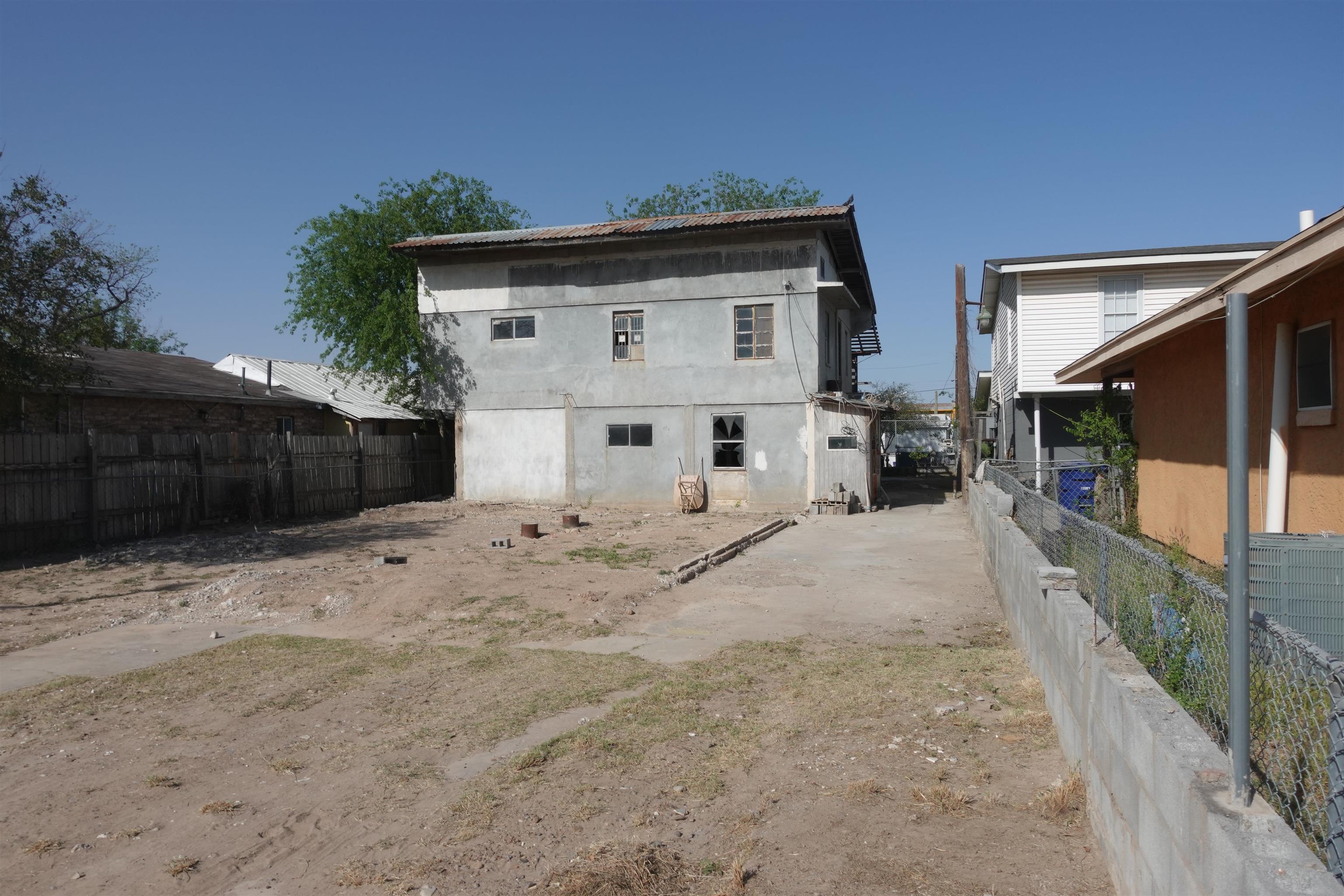 1518 Santa Cleotilde Ave